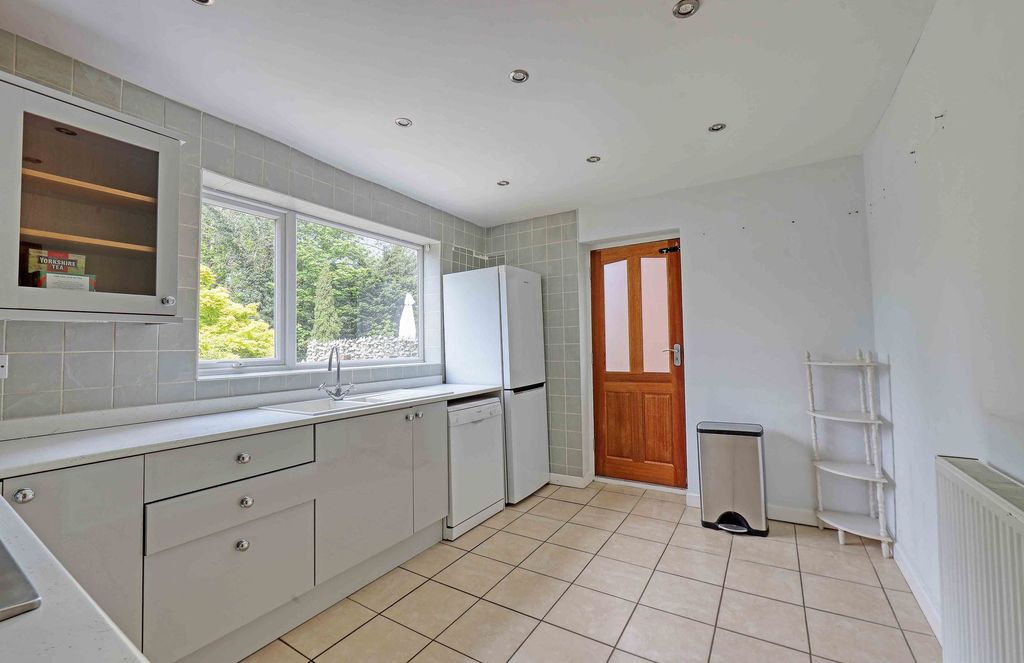 Additional image 5 of 4 bed semi-detached house for saleRay Park Road, Maidenhead SL6