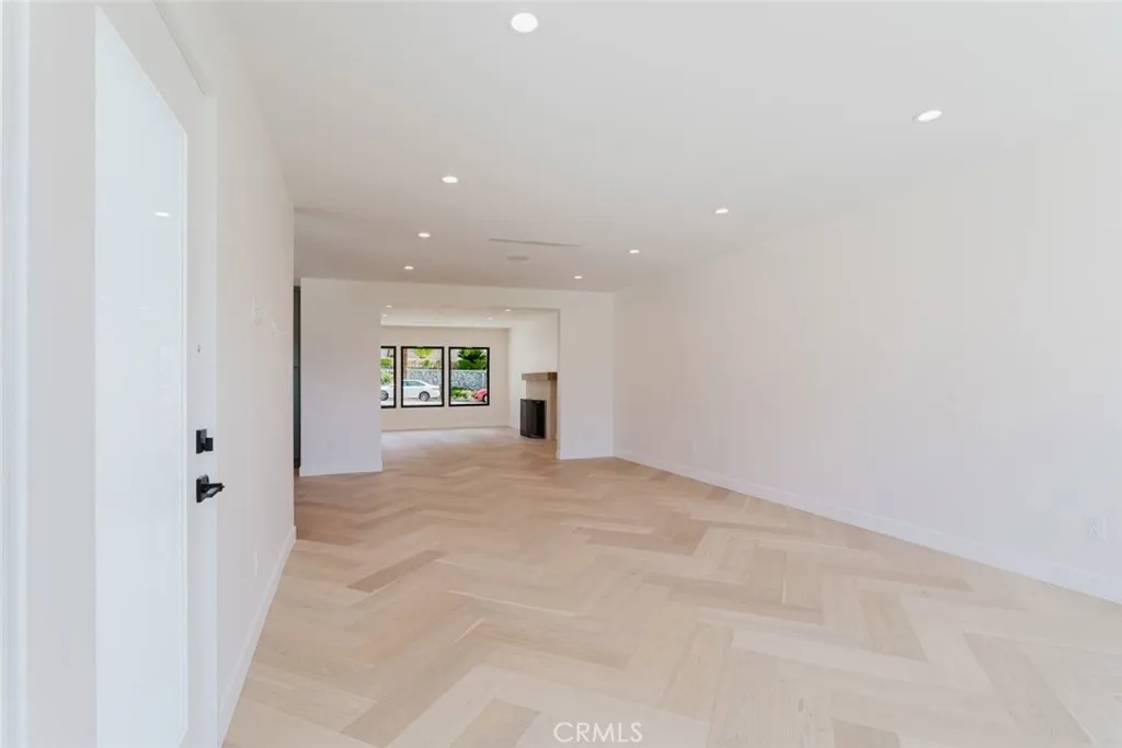 Additional image 104 of 941 Sherlock Drive, Burbank, CA 91501