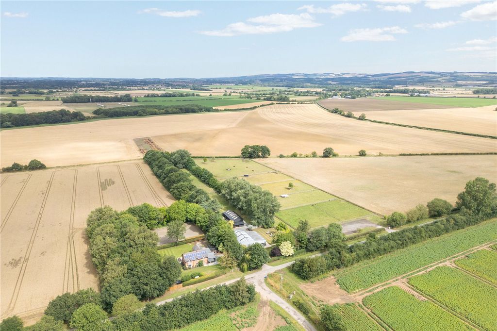 Additional image 2 of 4 bed equestrian for saleBlamire Lane, Everingham, York, East Yorkshire YO42