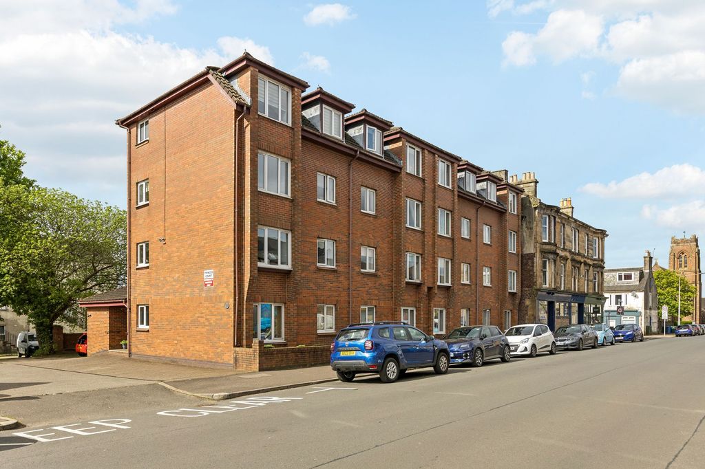 Additional image 2 of 1 bed flat for saleFlat 19 Princes Court, Helensburgh G84
