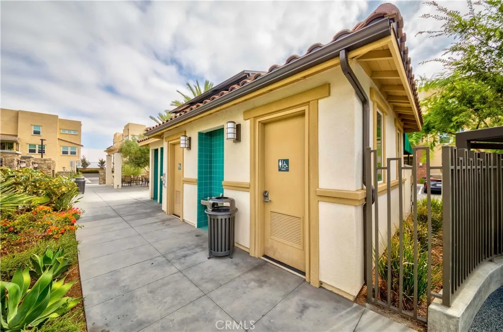 5869 Rostrata Ave, Buena Park, CA 90621