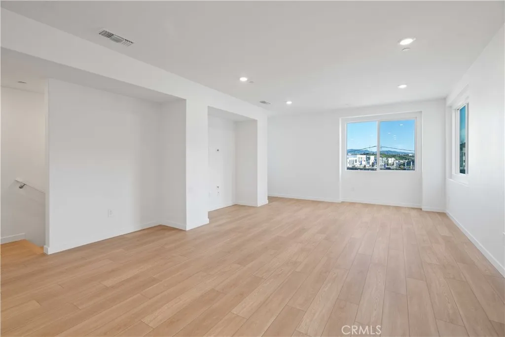 Additional image 44 of 27314 Bear Creek Lane, Valencia, CA 91381