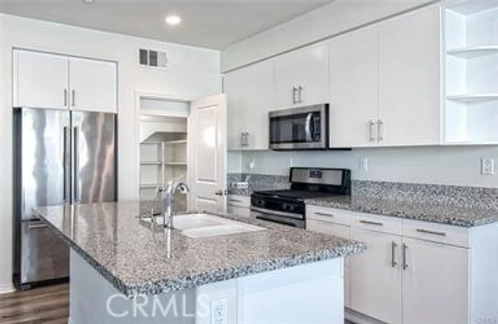 Additional image 6 of 928 E Twill Court, Anaheim, CA 92802