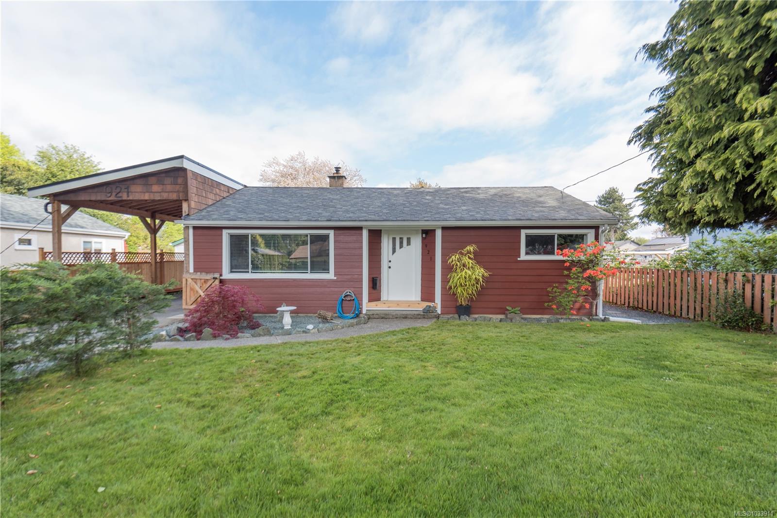 921 Wharncliffe Road, Duncan, BC, V9L 2K5