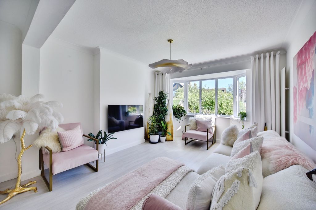 Additional image 5 of 3 bed semi-detached house for saleWards Hill Road, Minster-On-Sea, Sheerness ME12