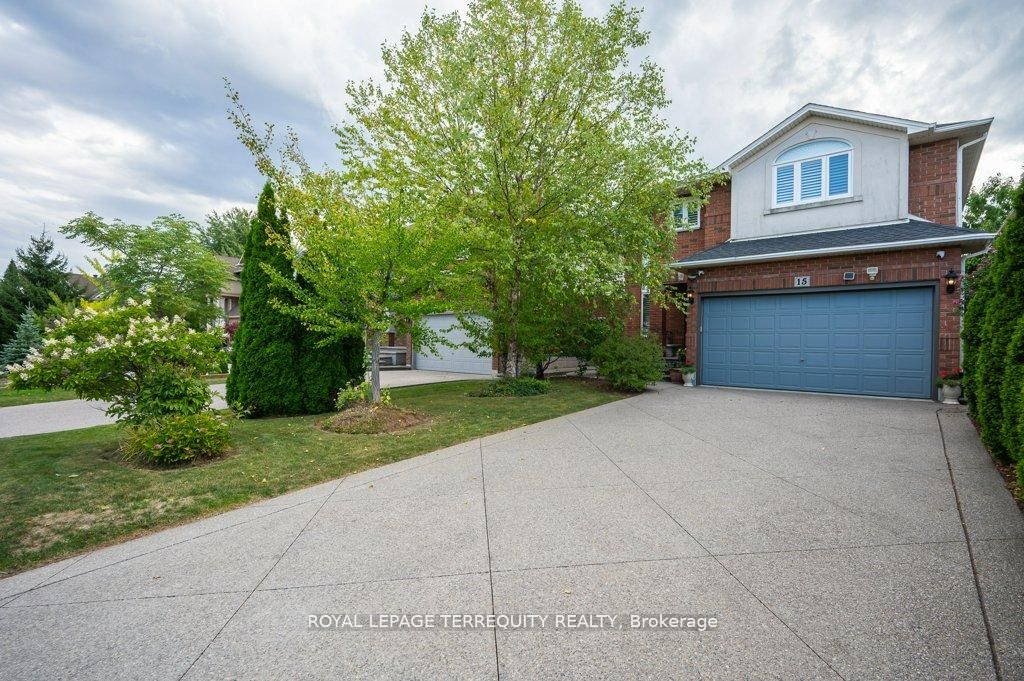 15 Armour Crescent, Hamilton, ON, L9K 1S1