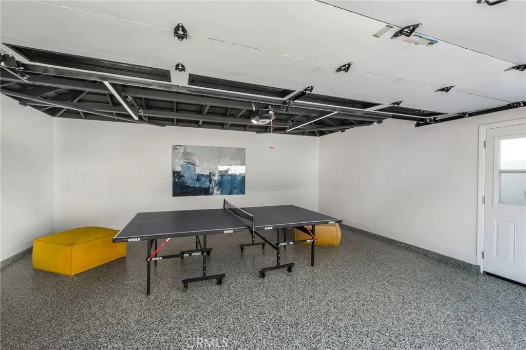 Additional image 45 of 305 Robinhood Ln, Costa Mesa, CA 92627