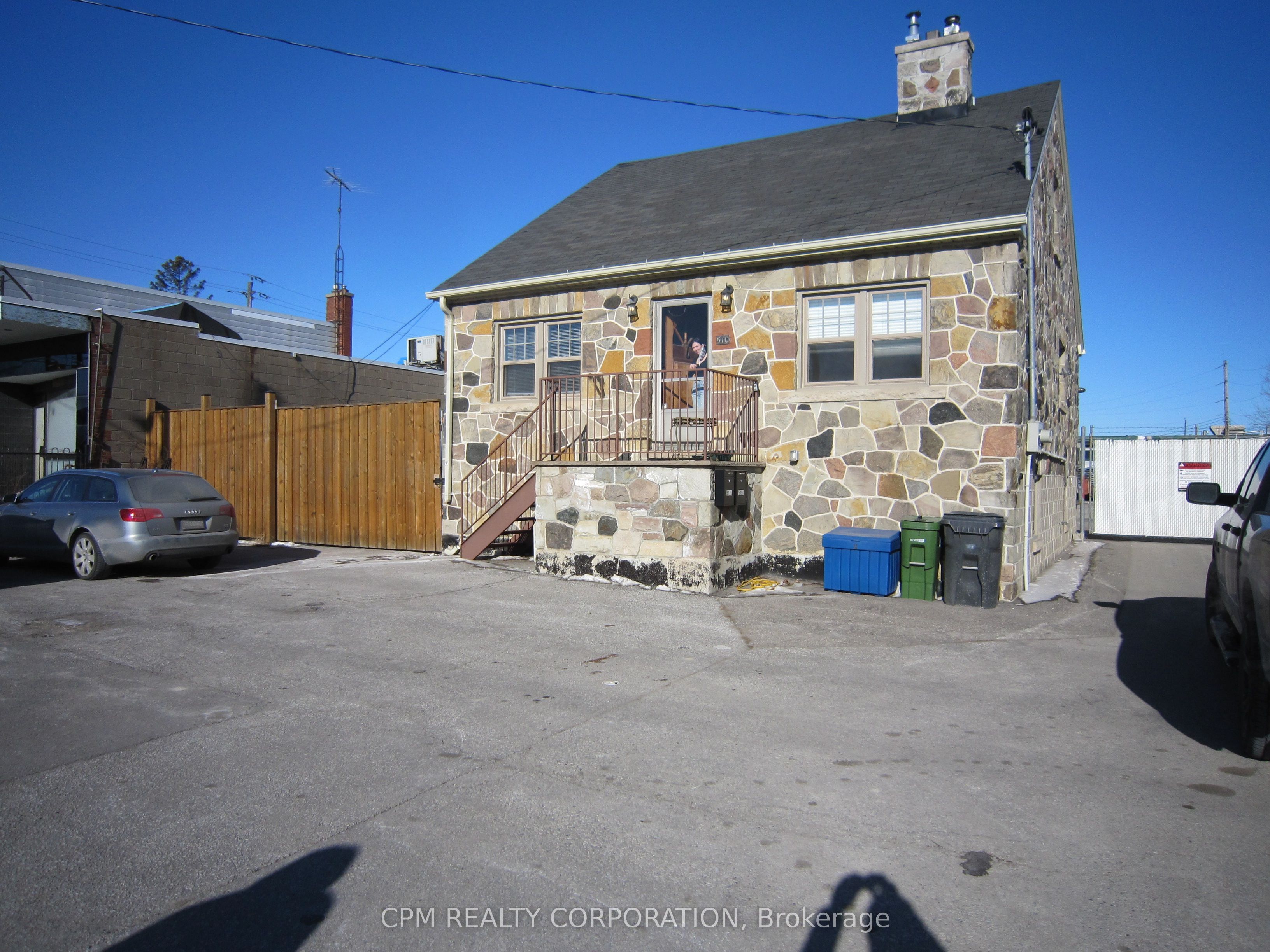 510 Evans Avenue, Toronto, ON, M8Z 1J7