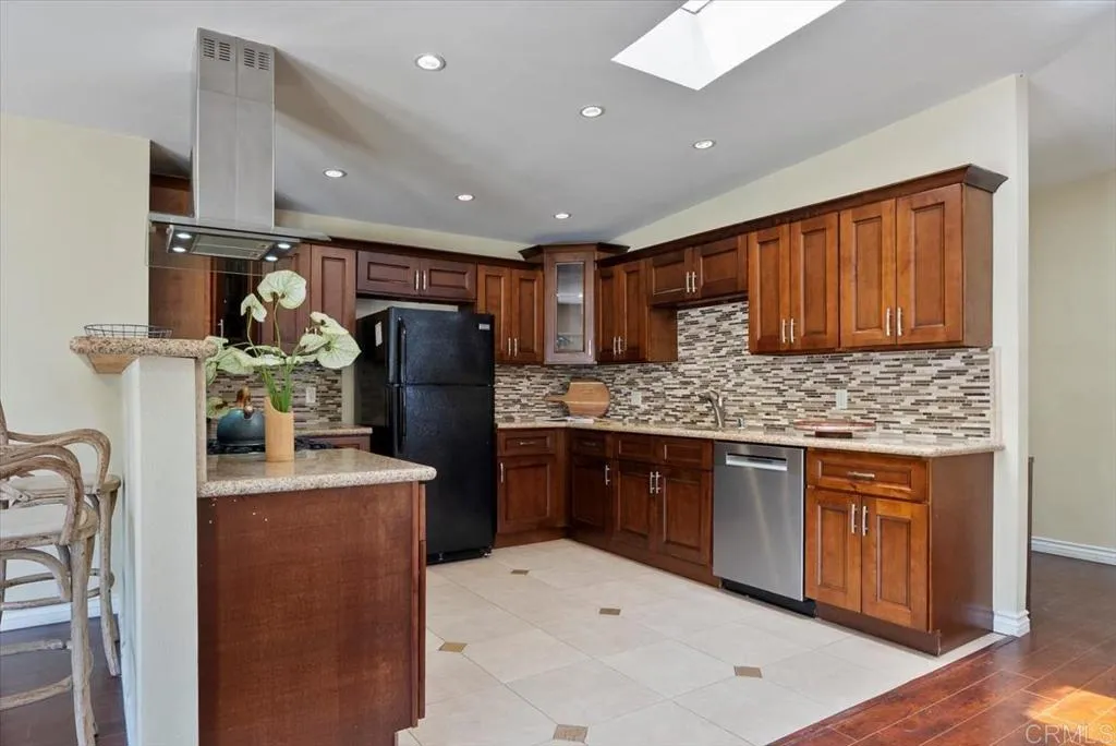 Additional image 54 of 7740 Lindley Avenue, Reseda, CA 91335