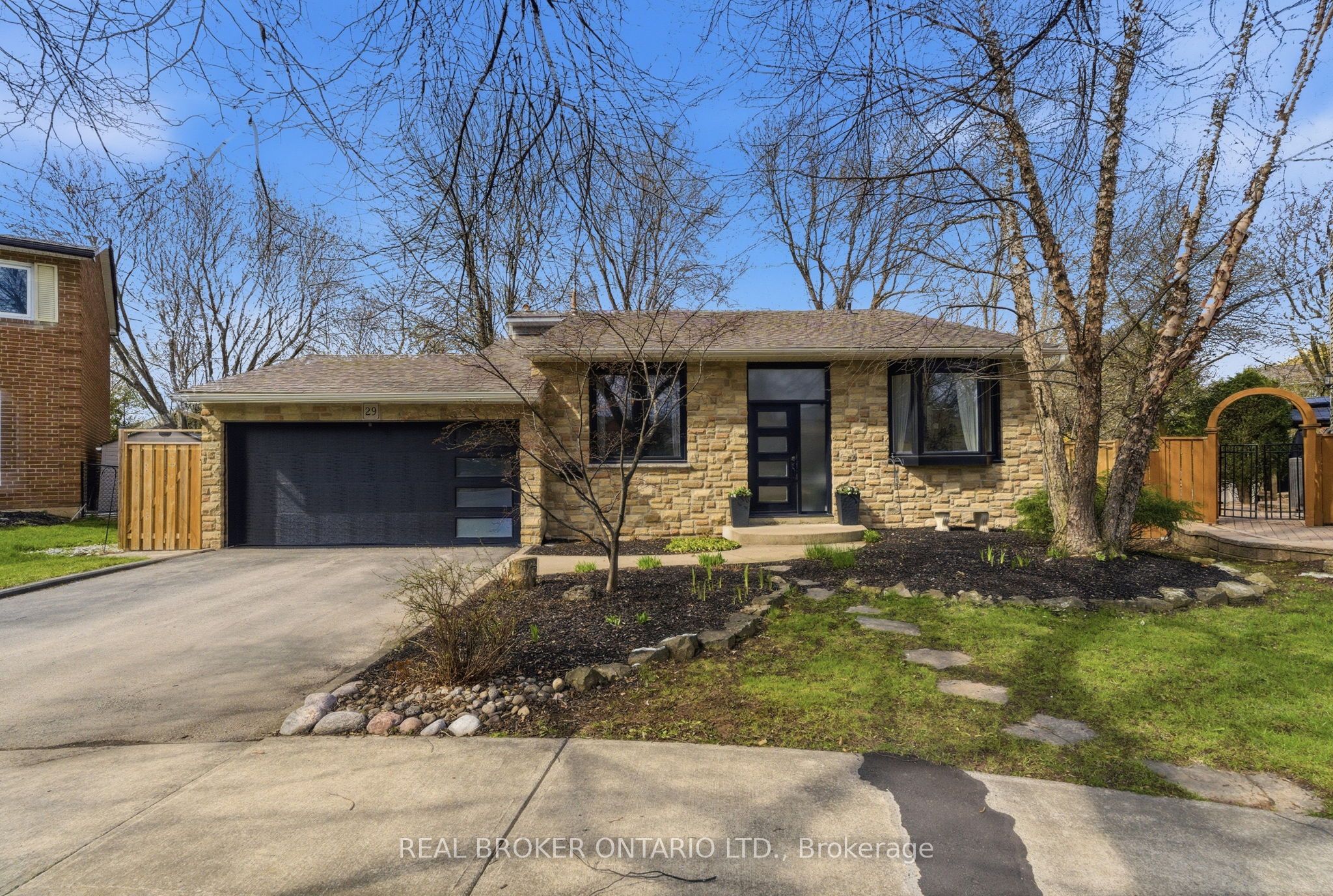 29 Melissa Crescent, Hamilton, ON, L9H 7C5