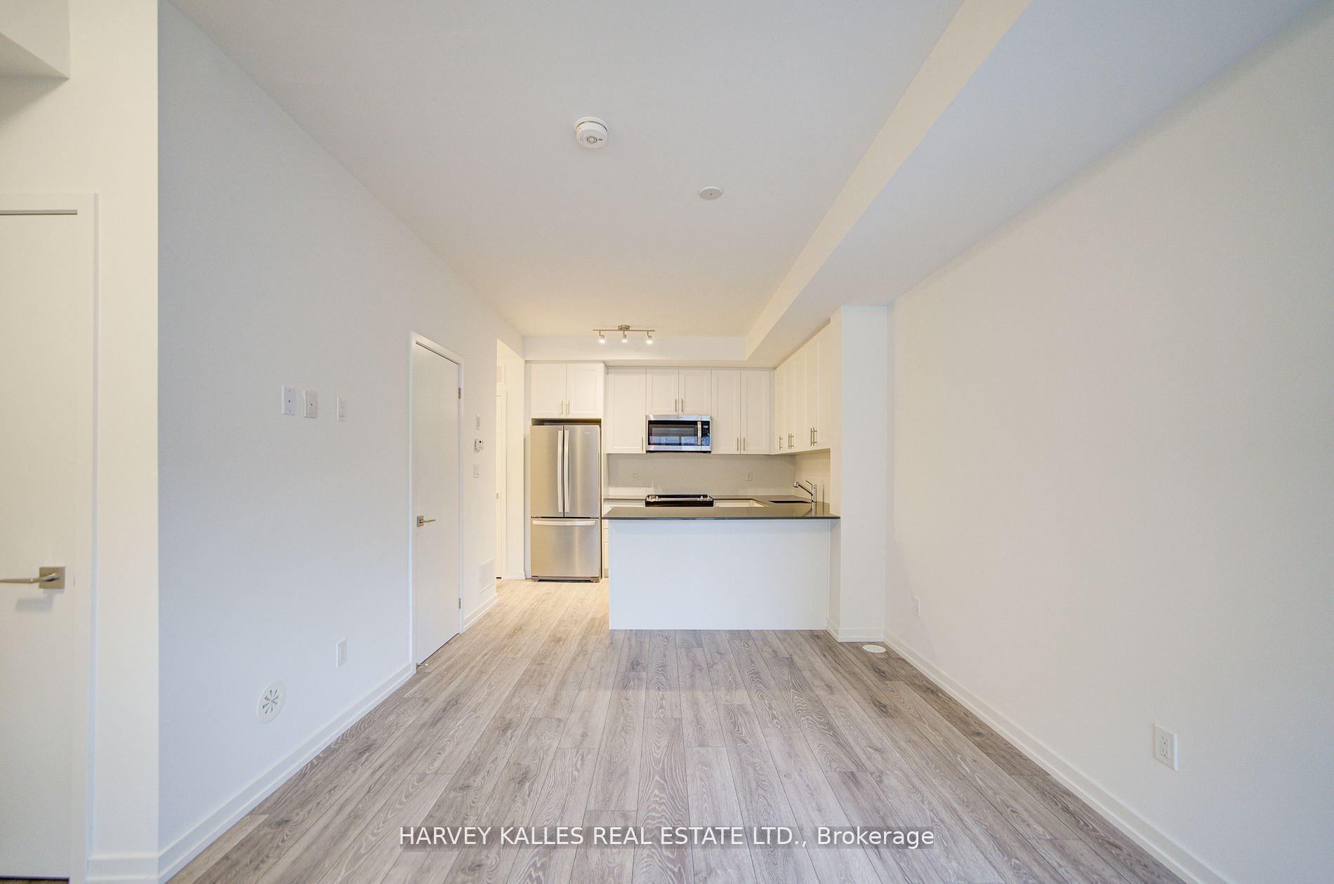 Additional image 6 of 28-18 Lytham Green Circle, Newmarket, ON, L3Y 0H4