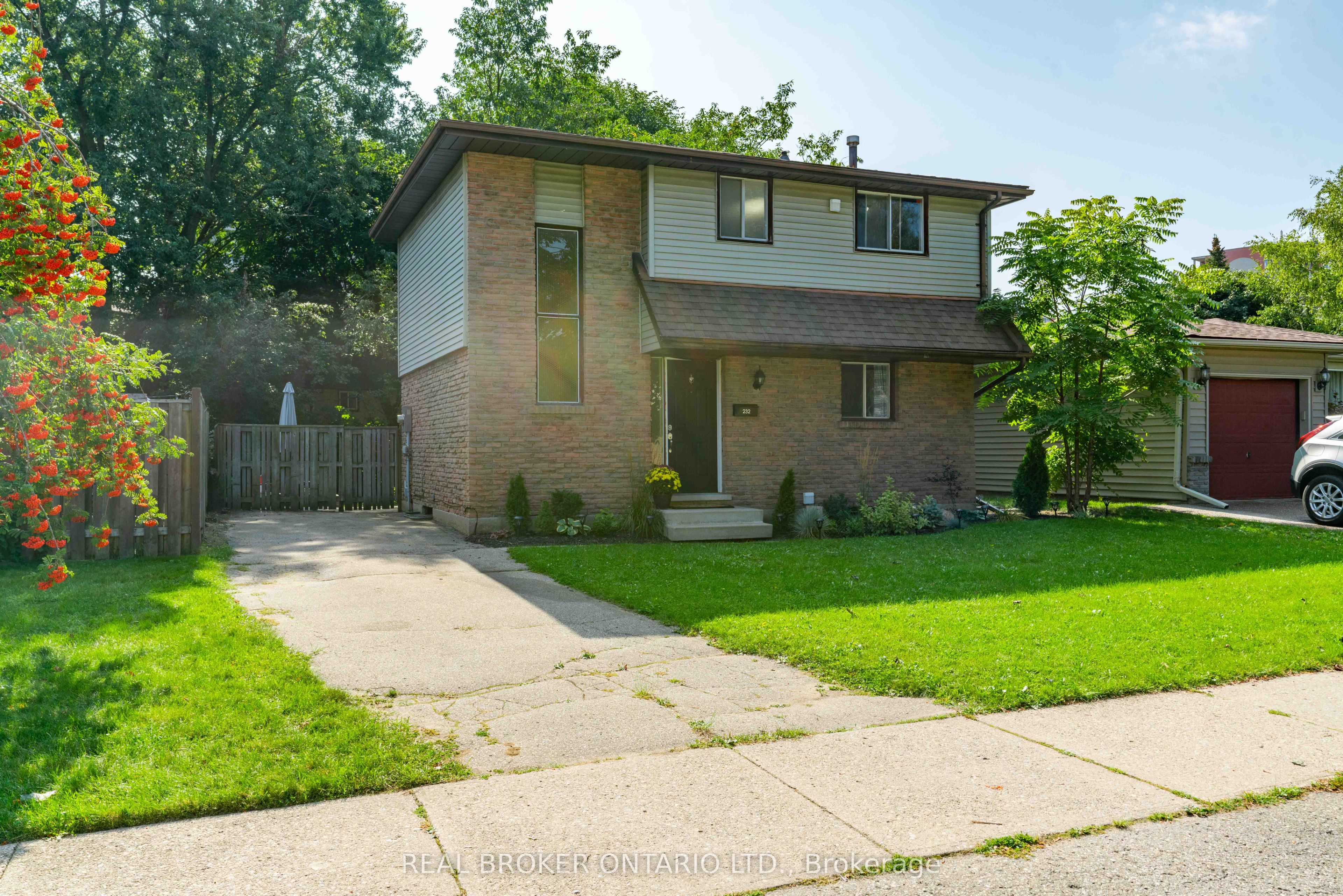 Additional image 4 of 232 Cedarwoods Crescent, Kitchener, ON, N2C 2J8