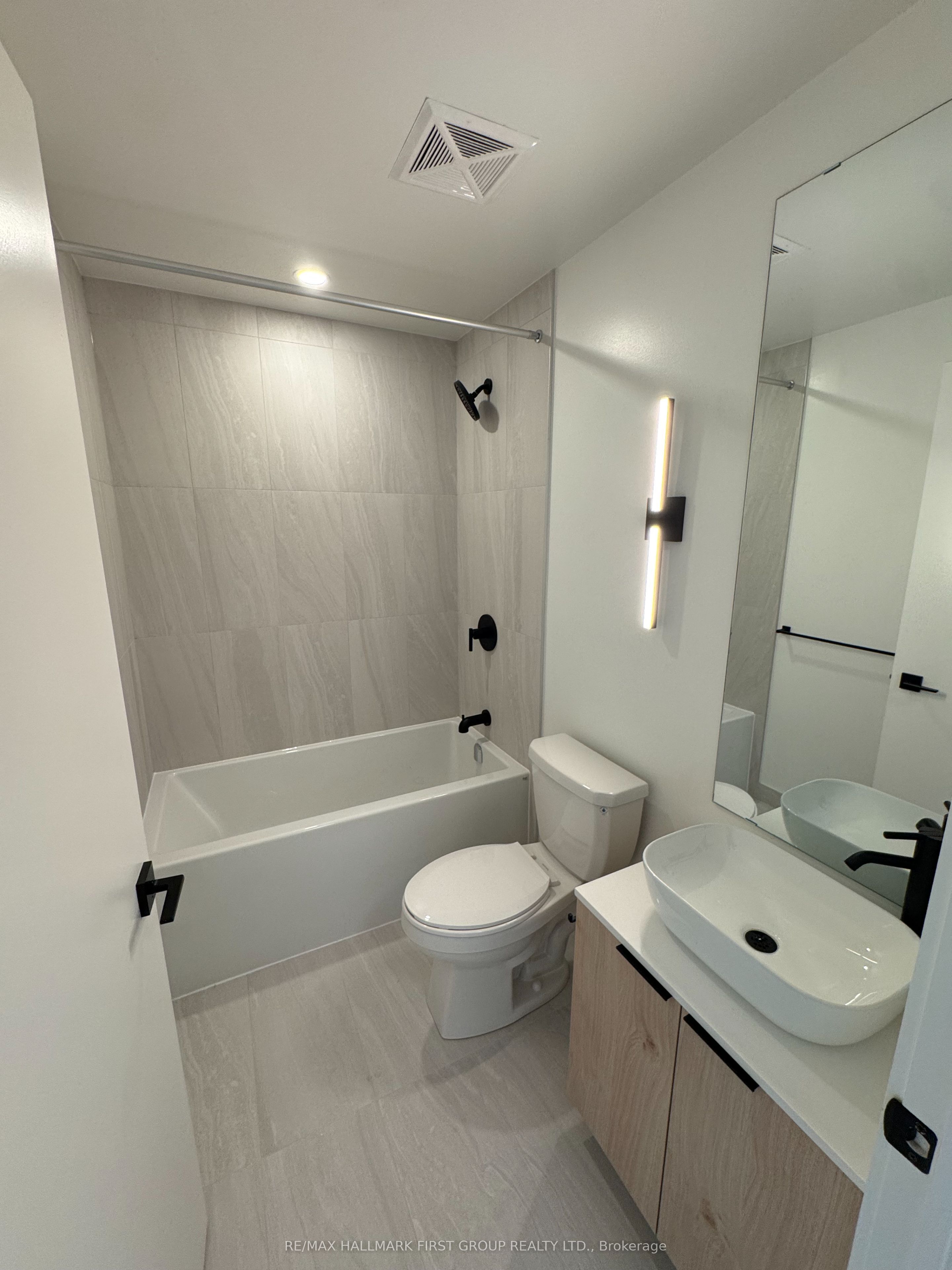 Additional image 3 of 621-1185 Dupont Street, Toronto, ON, M6H 0G5