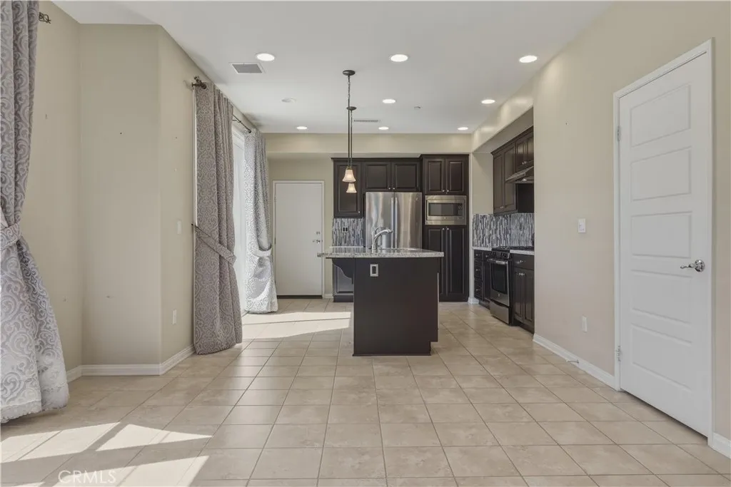 Additional image 16 of 20292 Paseo Almendra, Porter Ranch, CA 91326