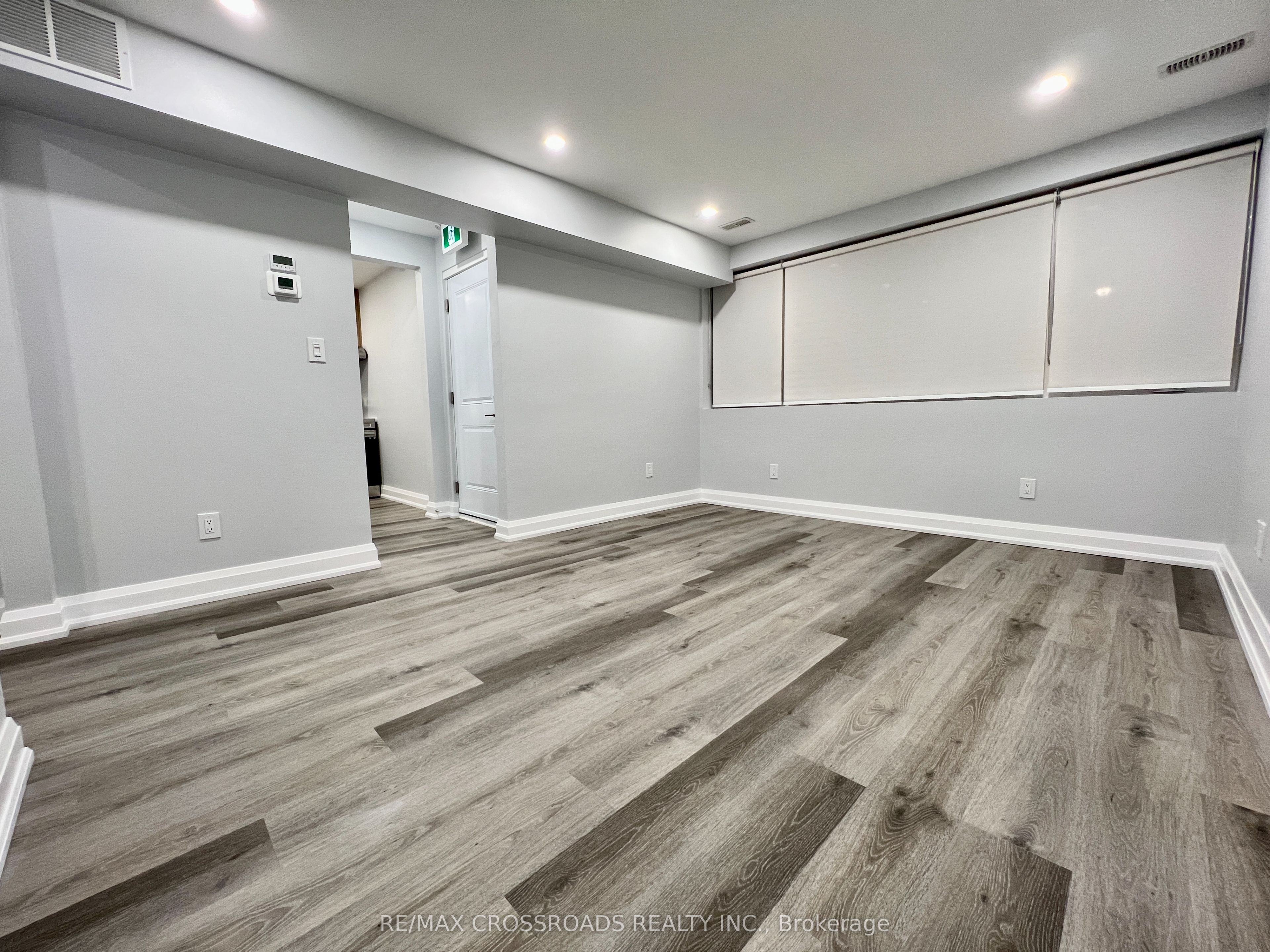 Additional image 4 of 2-25 Glenside Avenue, Toronto, ON, M4L 2T6