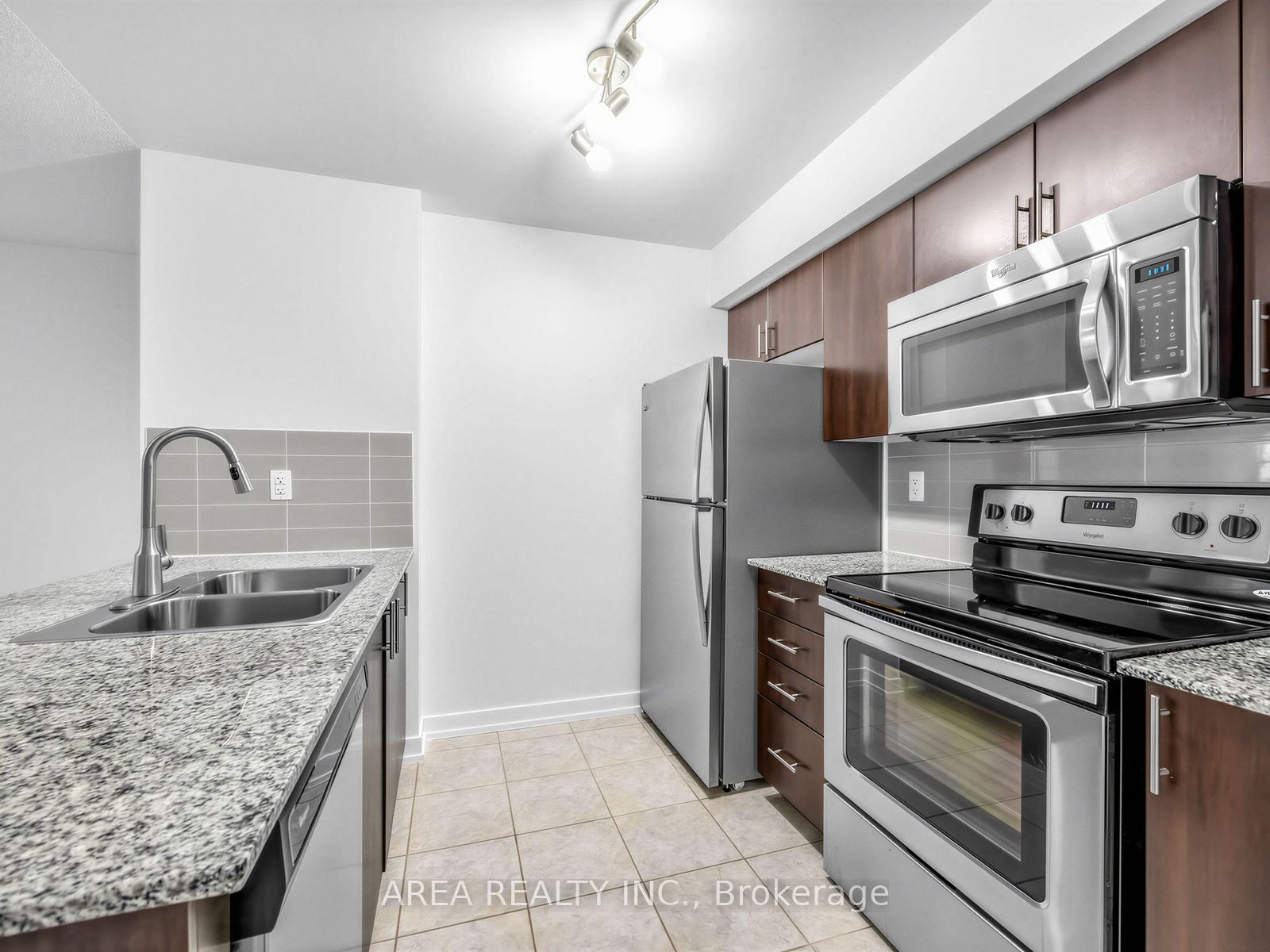 Additional image 2 of 1410-1410 Dupont Street, Toronto, ON, M6H 2B1