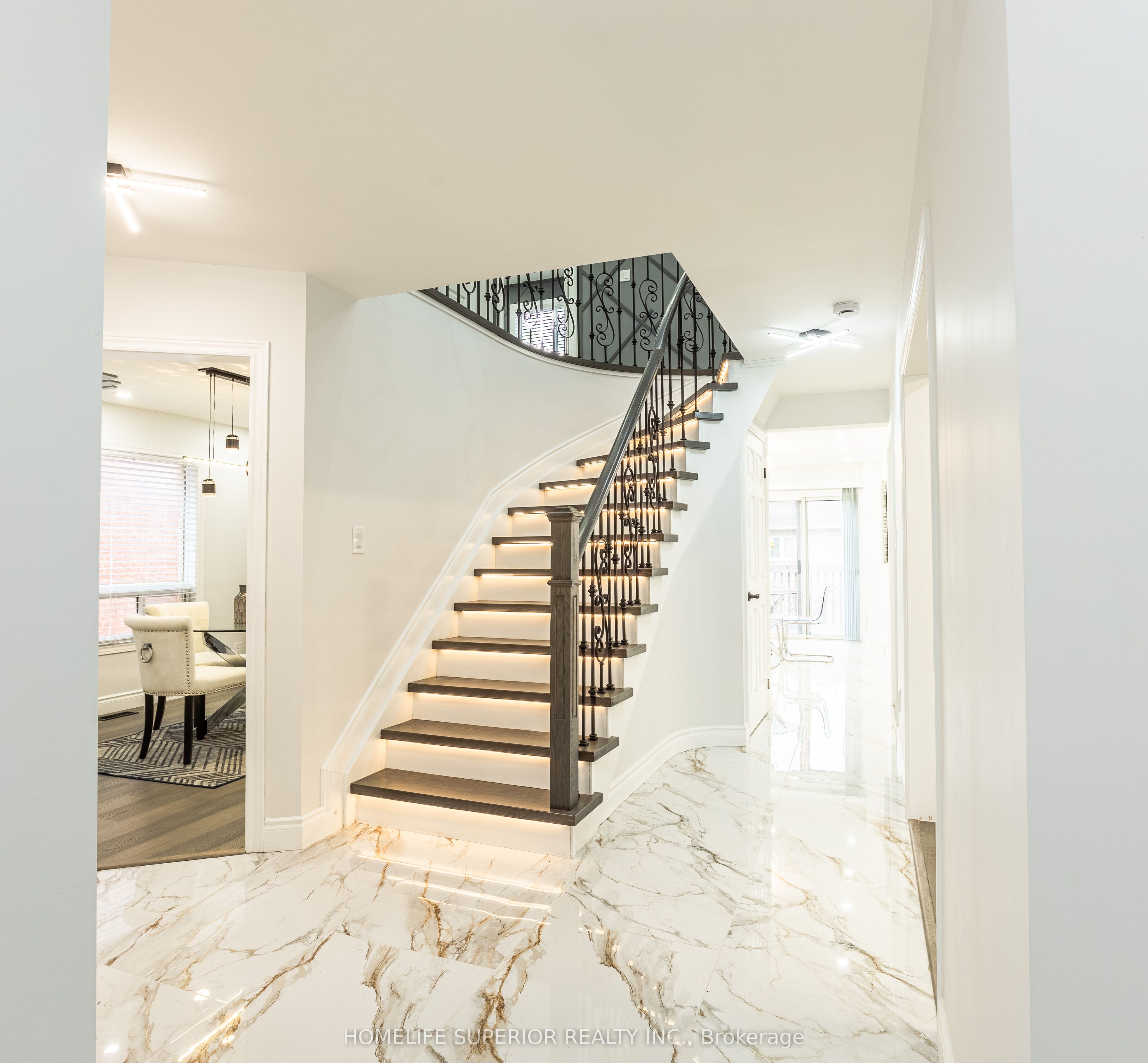 Additional image 3 of 95 Clune Place, Whitby, ON, L1R 2C6