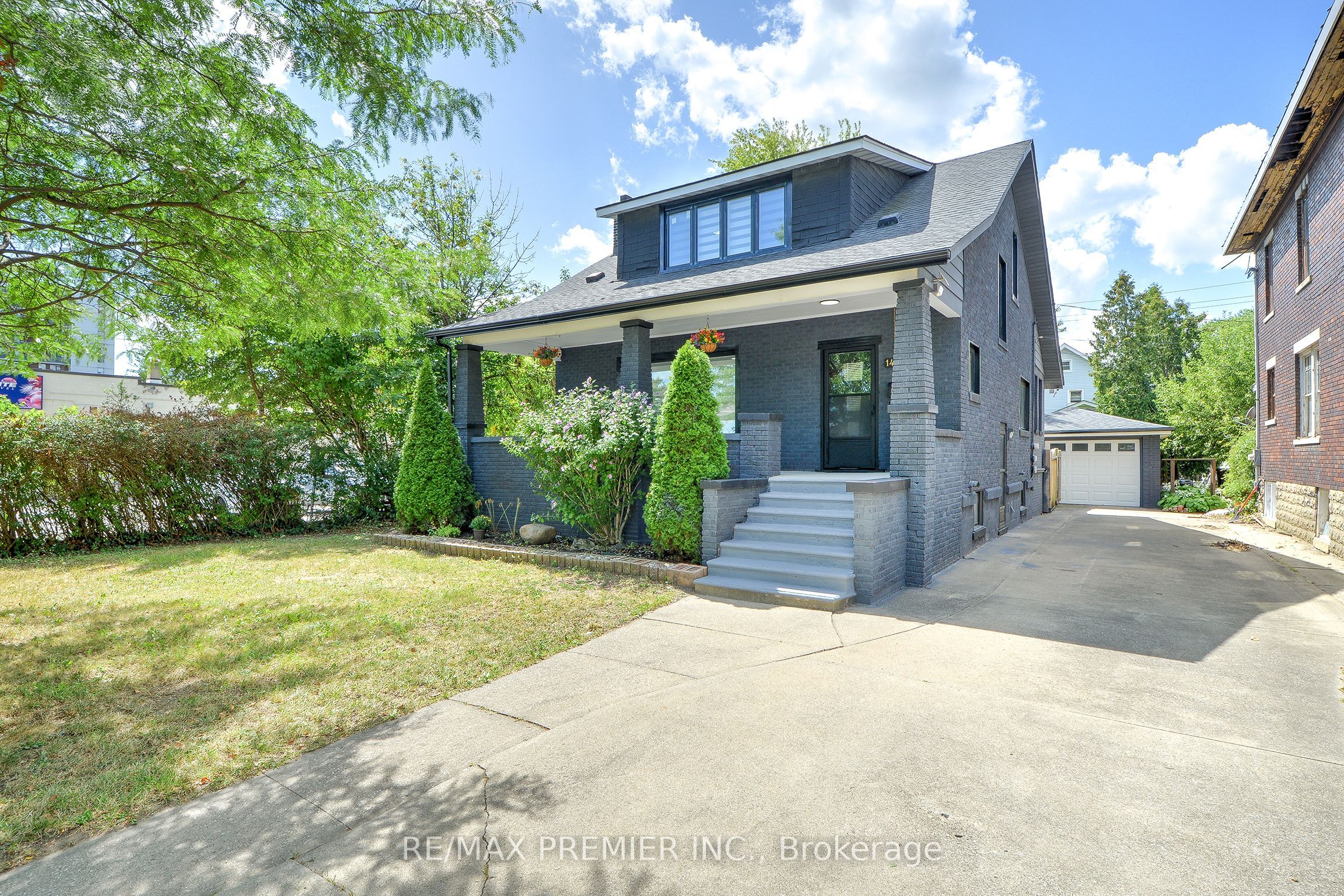 1467 Ouellette Avenue, Windsor, ON, N8X 1K1