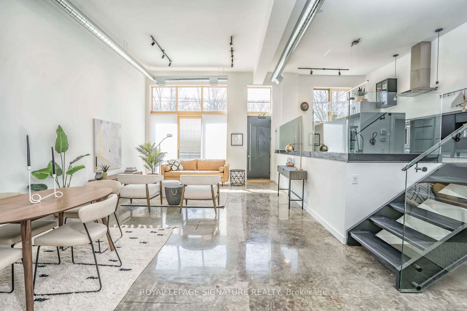 1-36 Geary Avenue, Toronto, ON, M6H 2B4