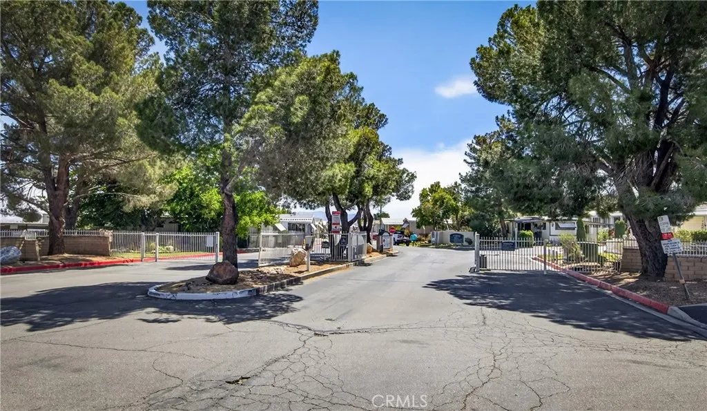 Additional image 26 of 13393 Mariposa Road Unit 78, Victorville, CA 92392
