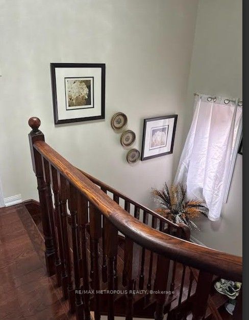 Additional image 4 of Upper Room 1-1608 Rockaway Street, Oshawa, ON, L1K 0L8
