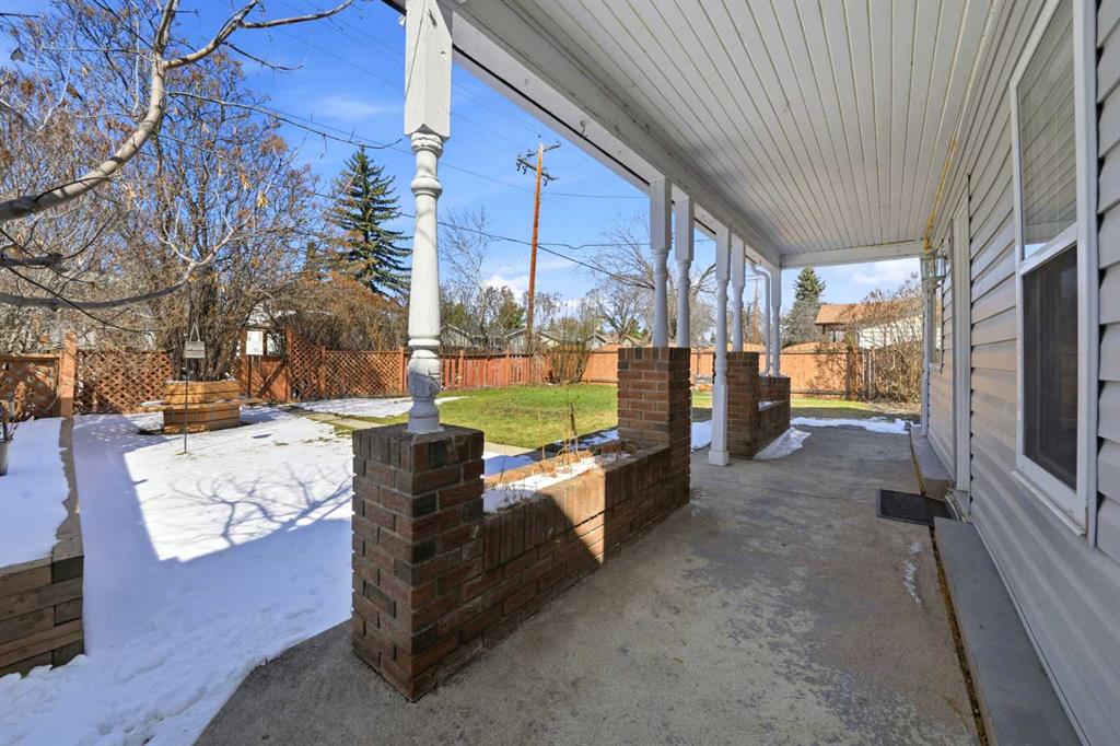 Additional image 5 of 5019 58 Street, Lacombe, AB, T4L1K7