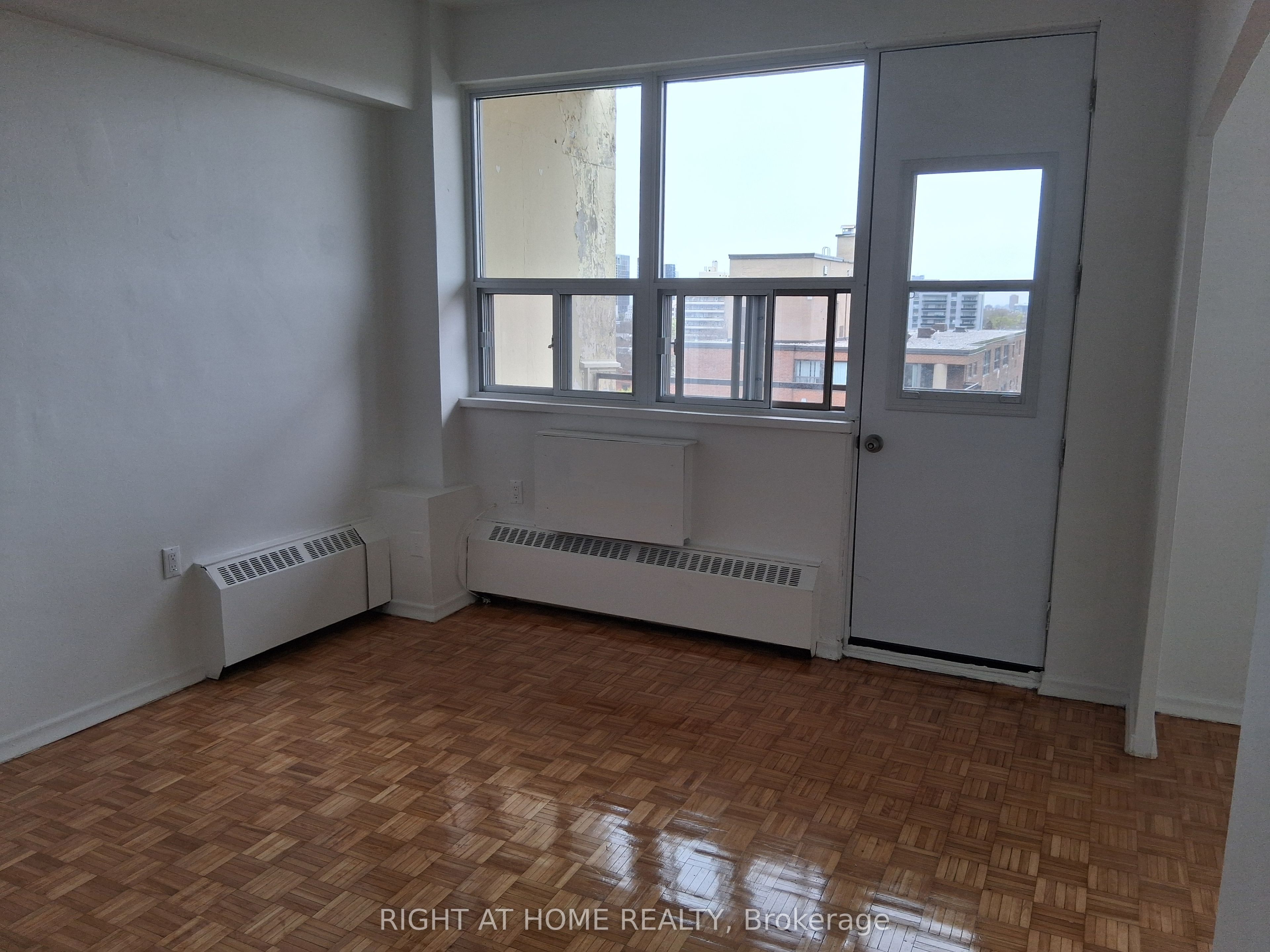 Additional image 5 of 1007-191 St George Street, Toronto, ON, M5R 2M6