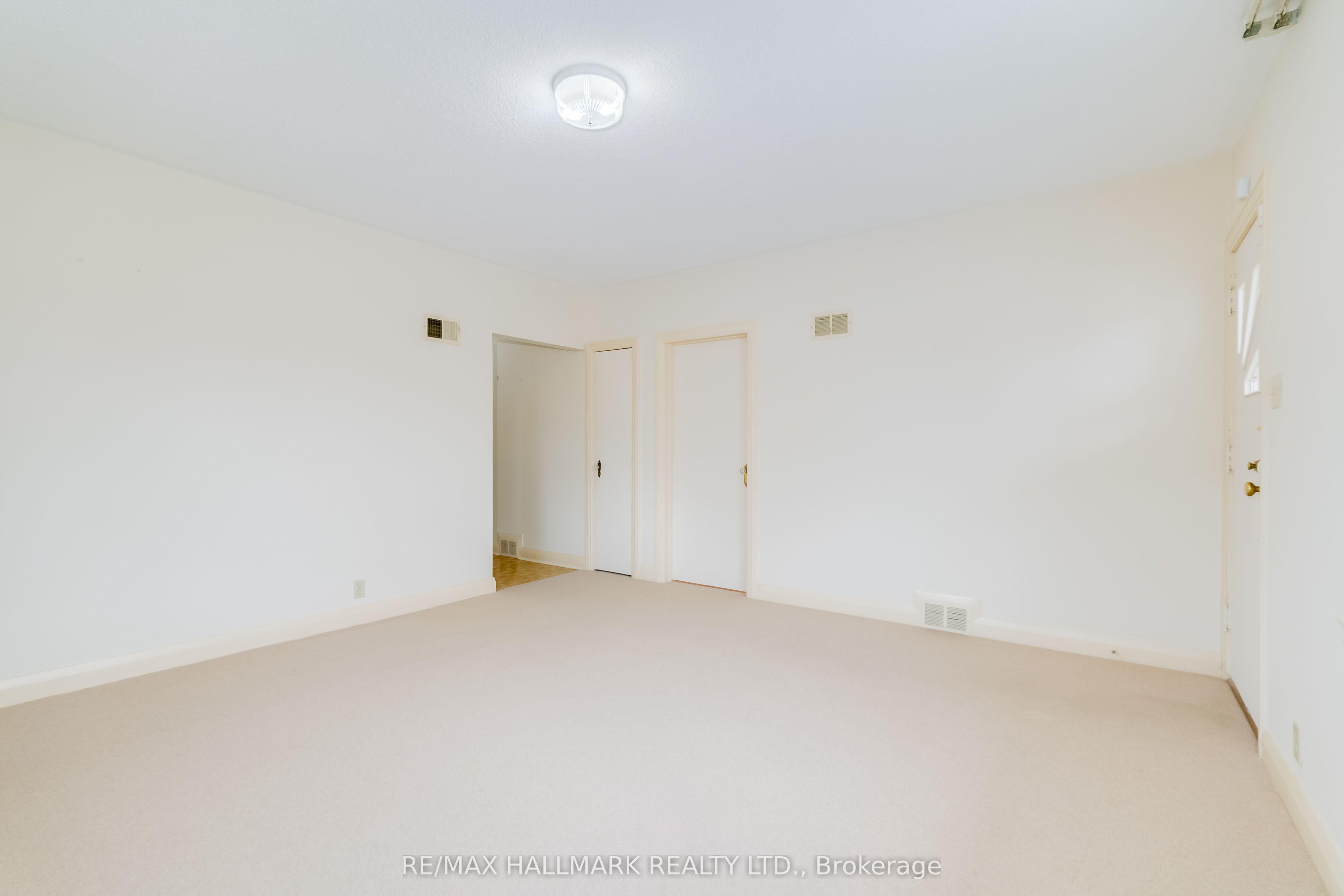Additional image 5 of 945 Glencairn Avenue, Toronto, ON, M6B 2A6