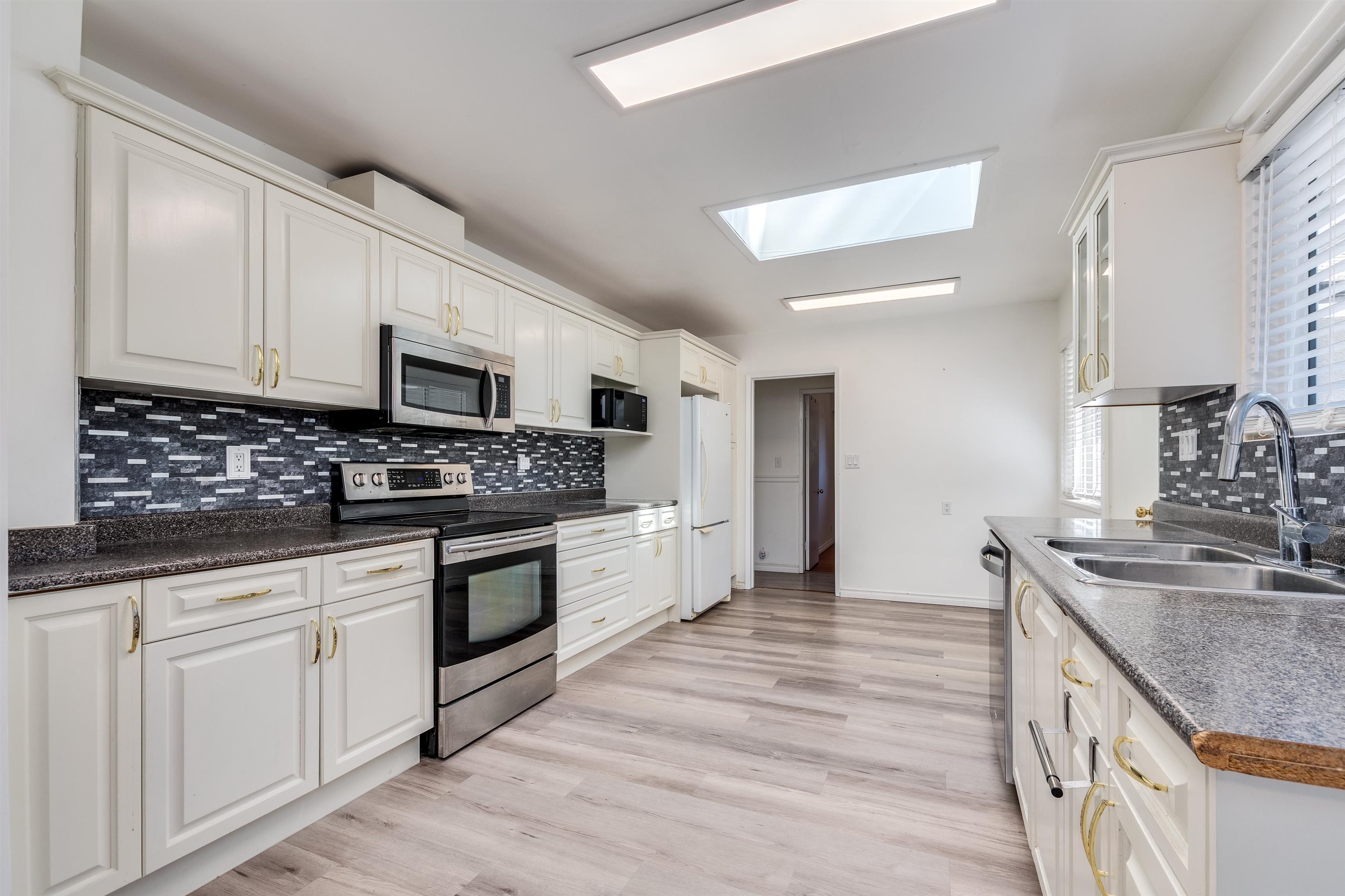 Additional image 6 of 760 Grover Avenue, Coquitlam, BC, V3J 3C8
