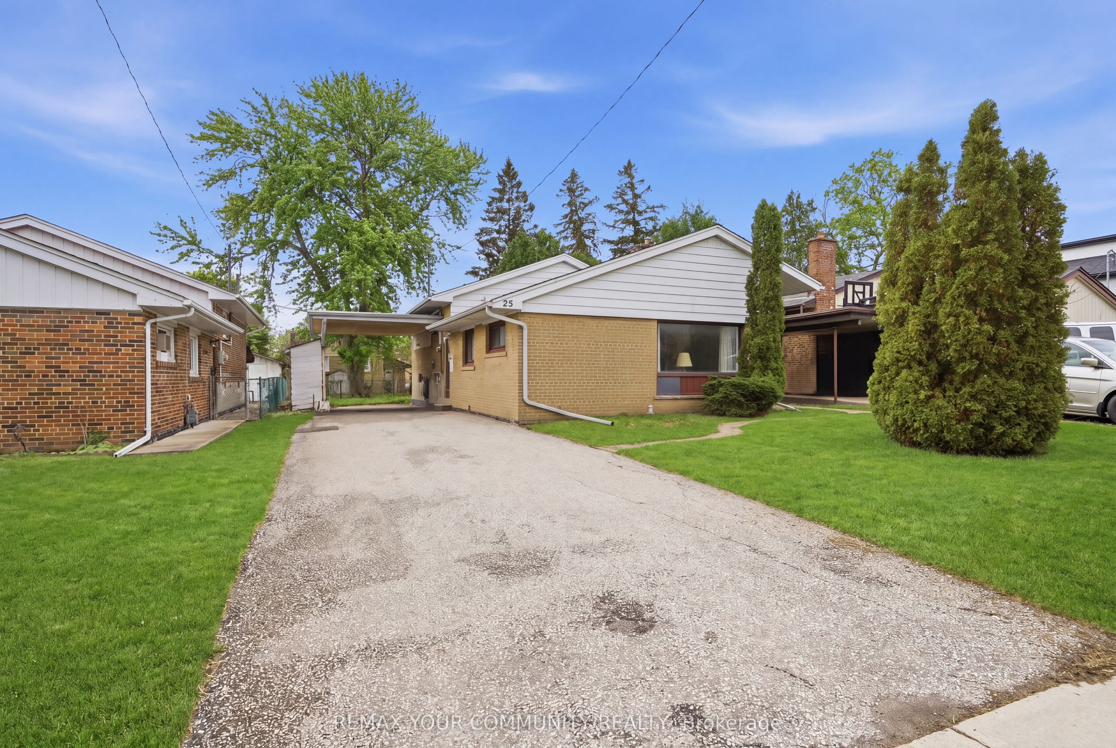 25 Fordwich Crescent, Toronto, ON, M9W 2T3