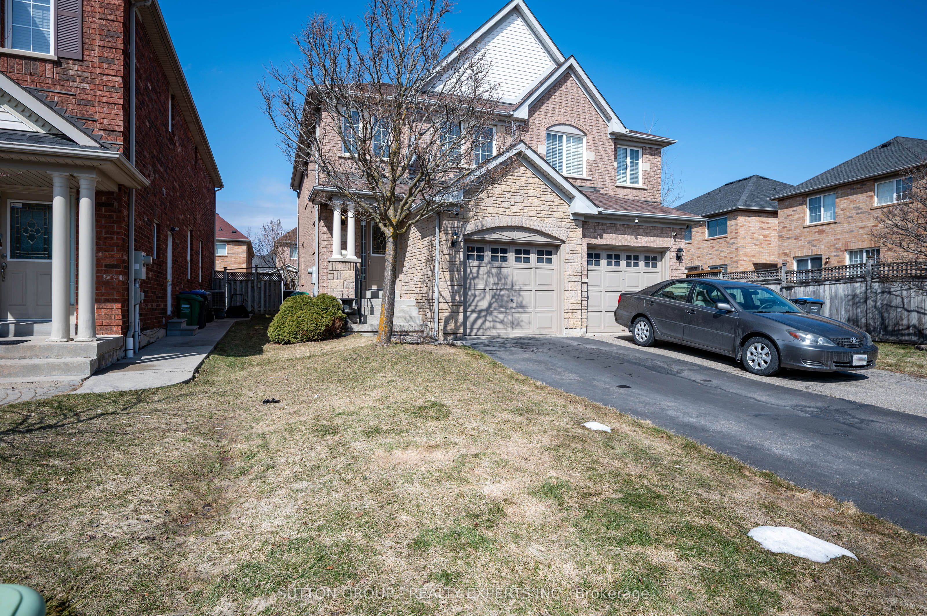 Additional image 2 of 3077 Caulfield Crescent, Mississauga, ON, L5M 6J7