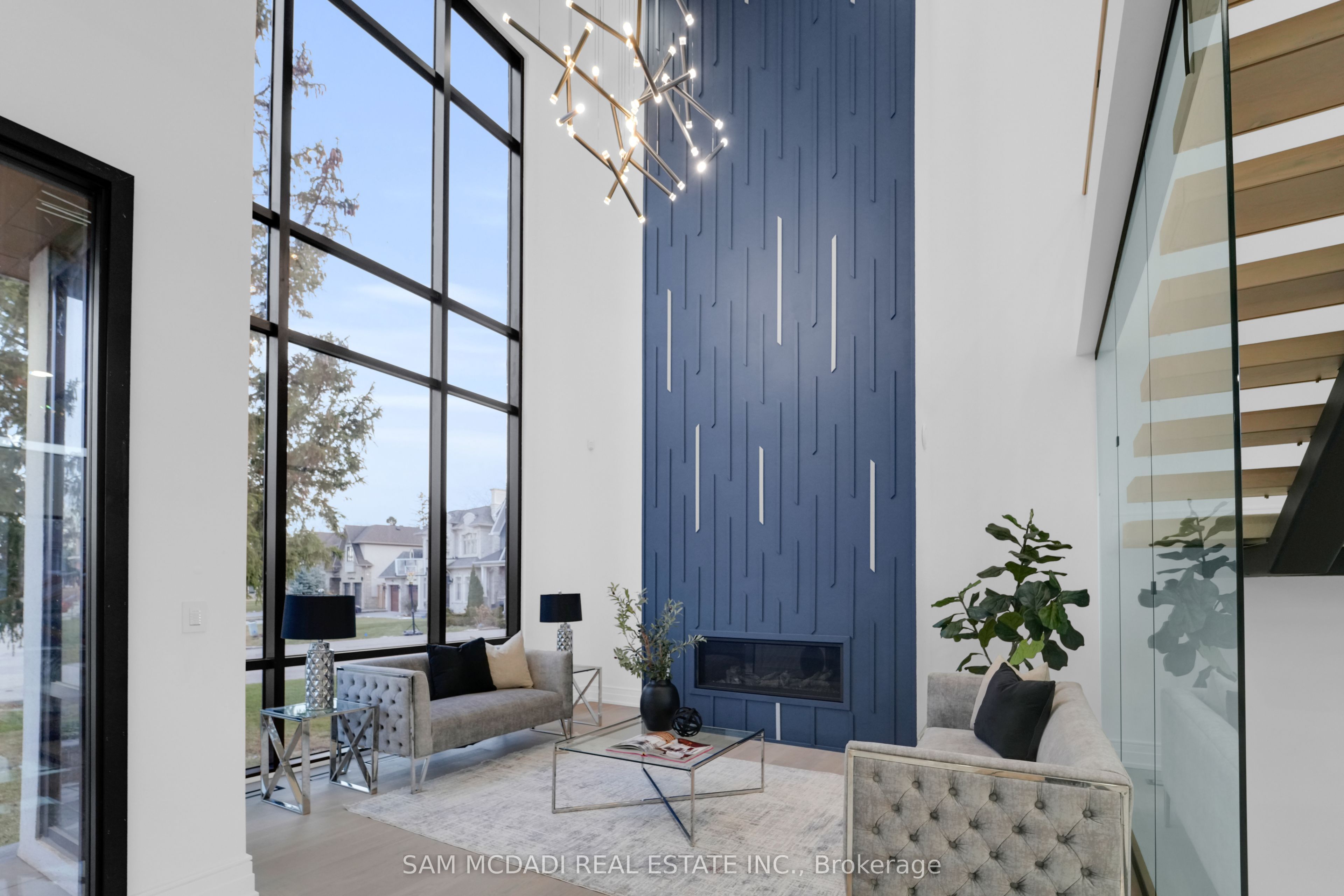Additional image 4 of 468 Saville Crescent, Oakville, ON, L6L 3V1