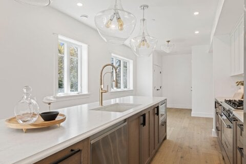Additional image 8 of 1-326 14th Street W, North Vancouver, BC, V7M 1P6