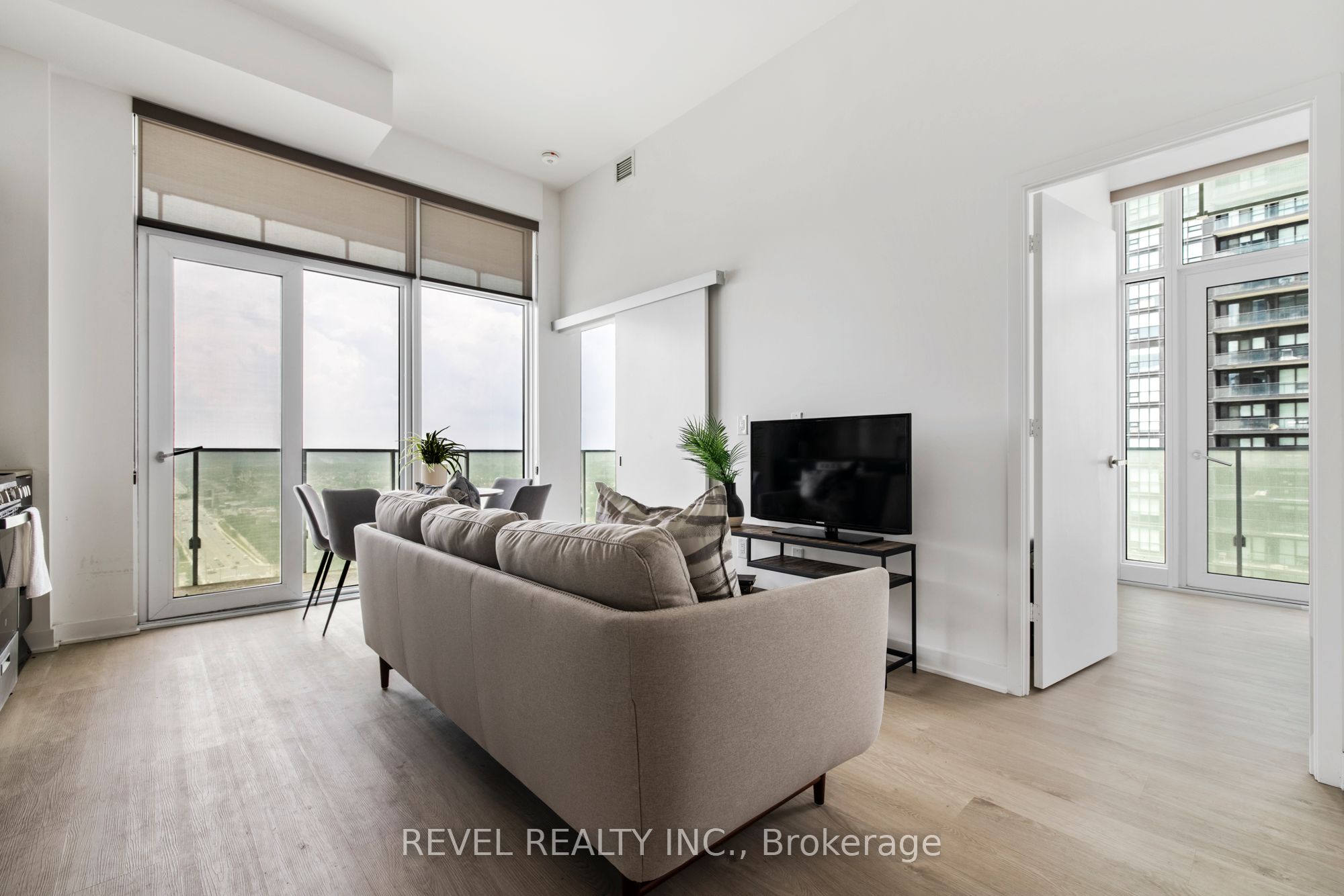 Additional image 5 of 2408-3900 Confederation Parkway, Mississauga, ON, L5B 0M3