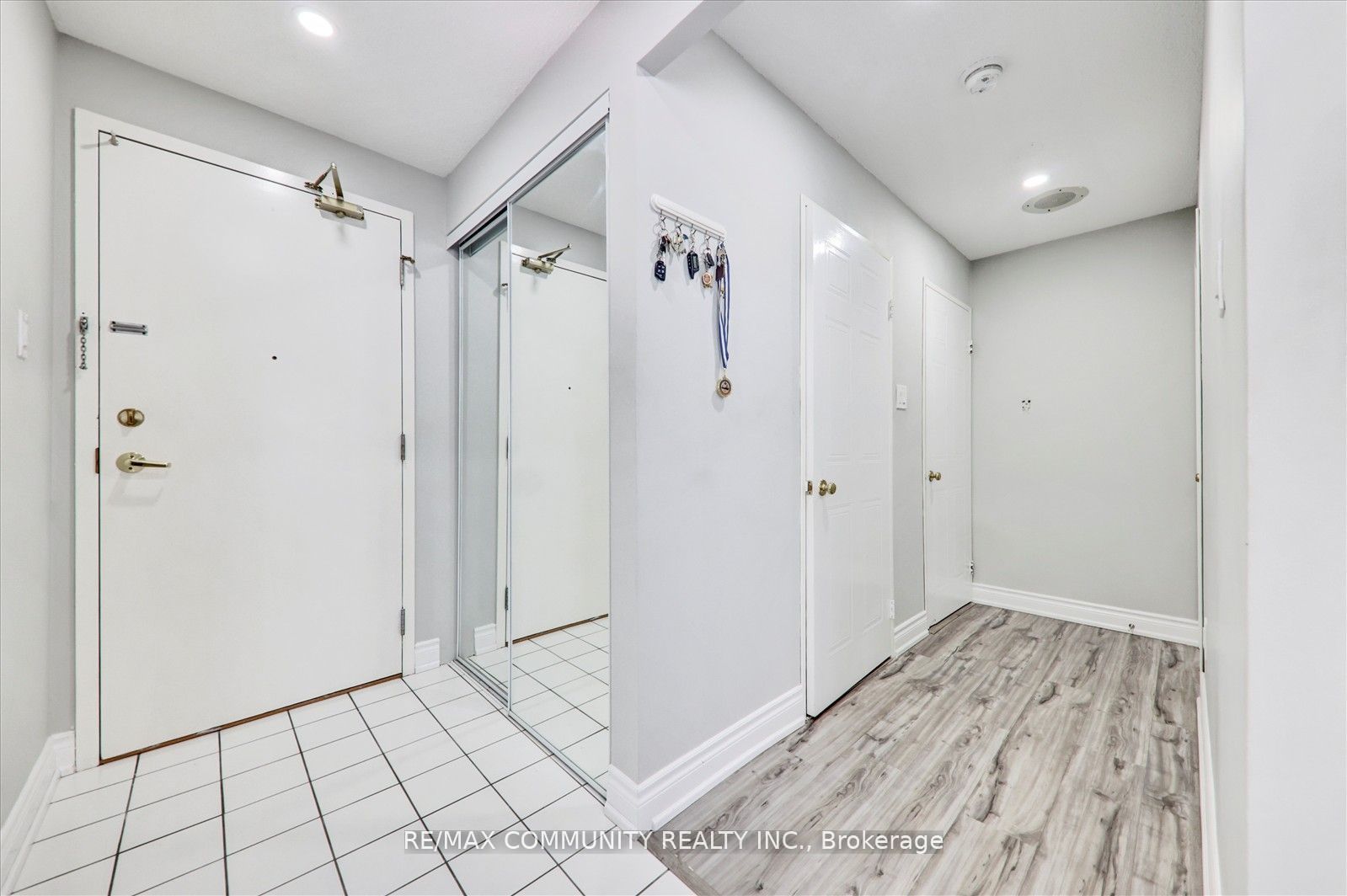 Additional image 6 of Ph11-430 Mclevin Avenue, Toronto, ON, M1B 5P1