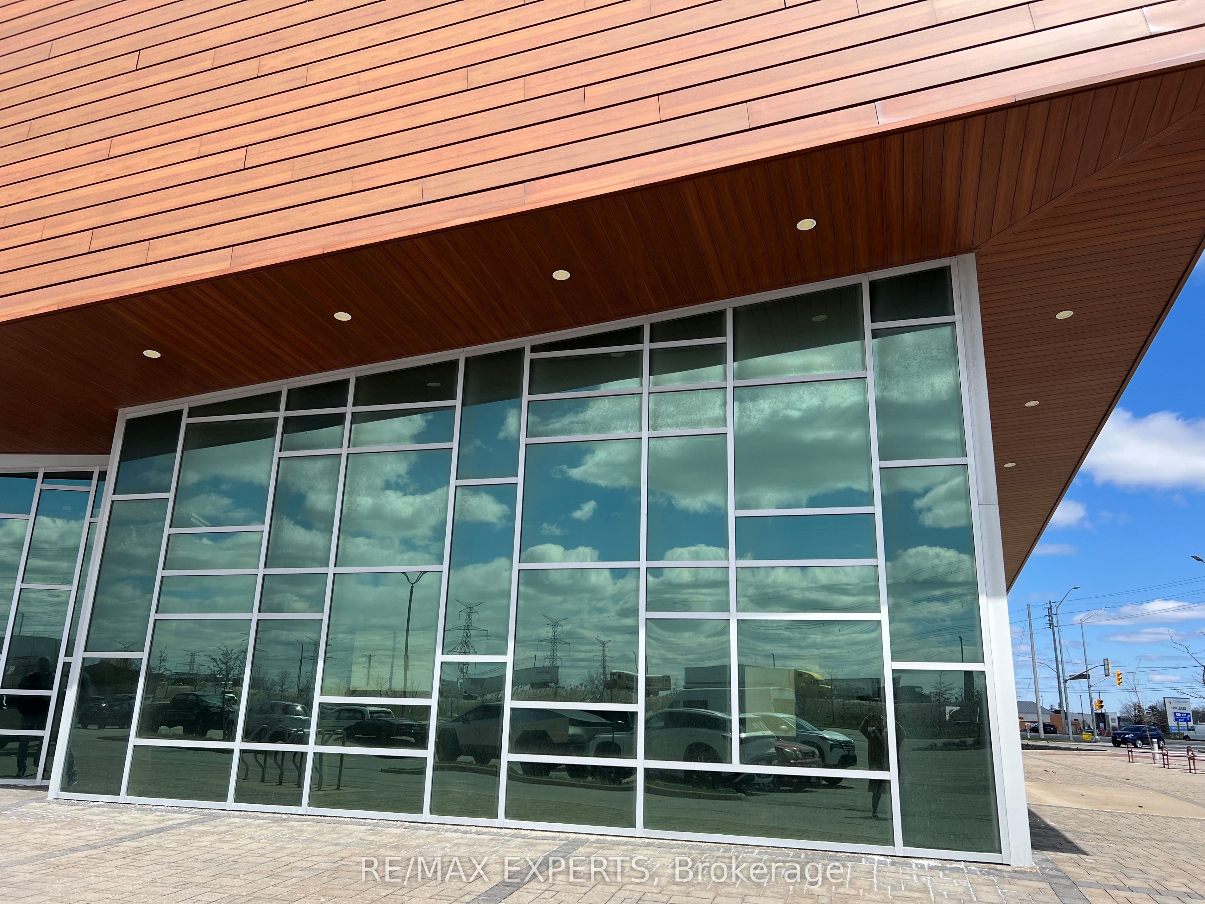 Additional image 2 of 412-413-7250 Keele Street, Vaughan, ON, L4K 1Z8