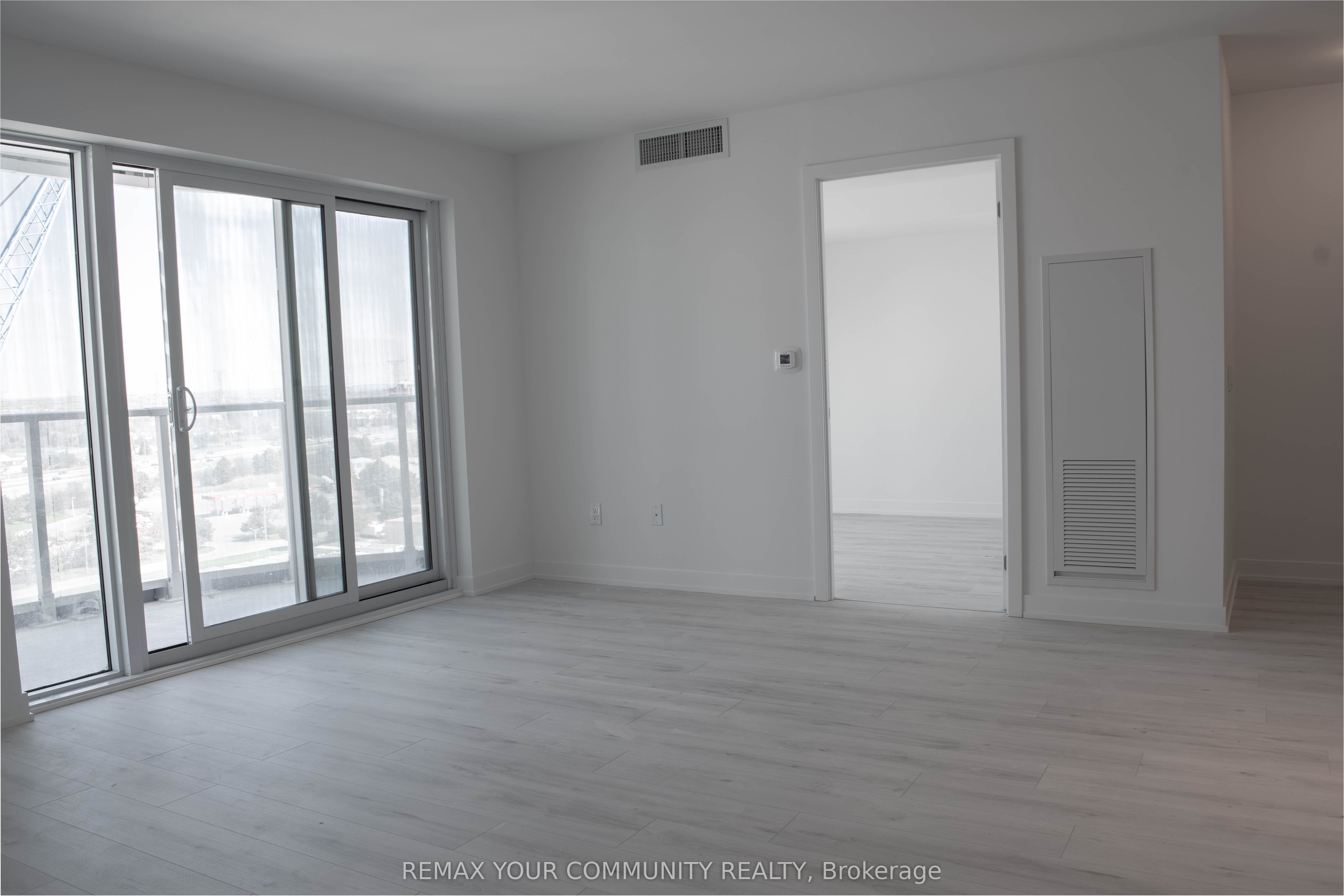 Additional image 3 of 1311-1010 Sandy Beach Road, Pickering, ON, L1W 3V9