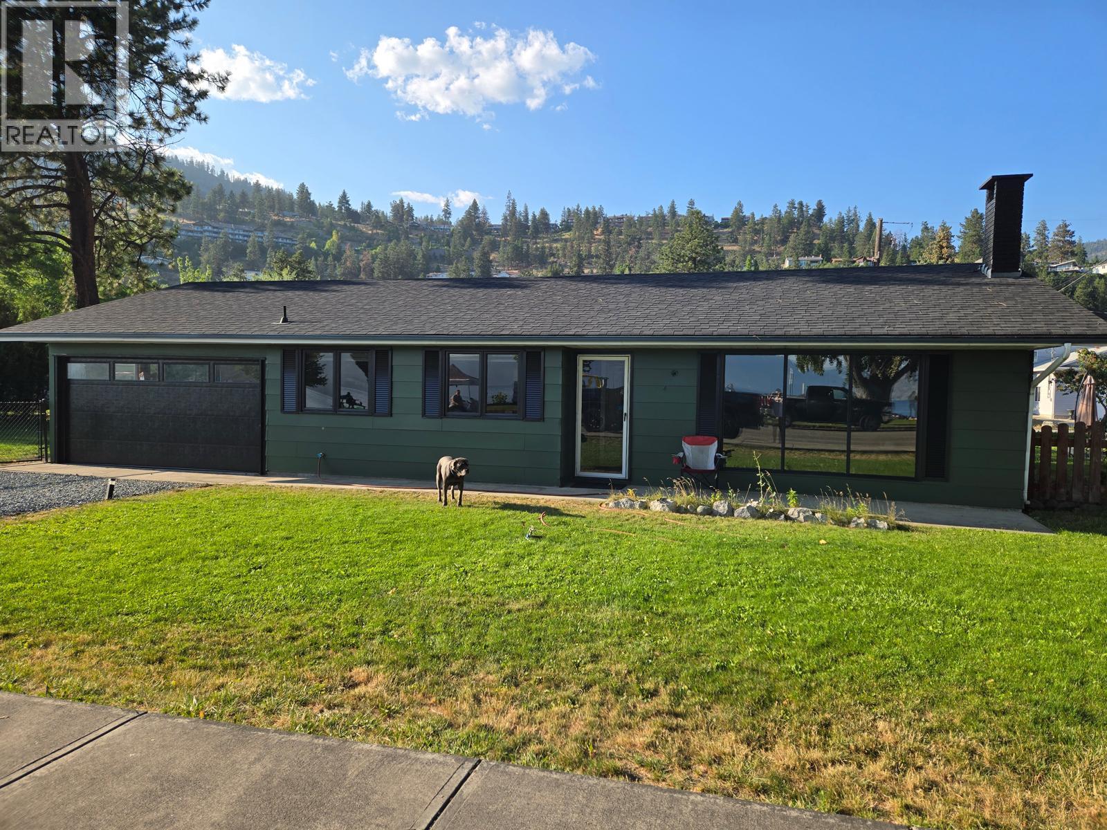 4194 Beach Avenue, Peachland, BC, V0H1X6