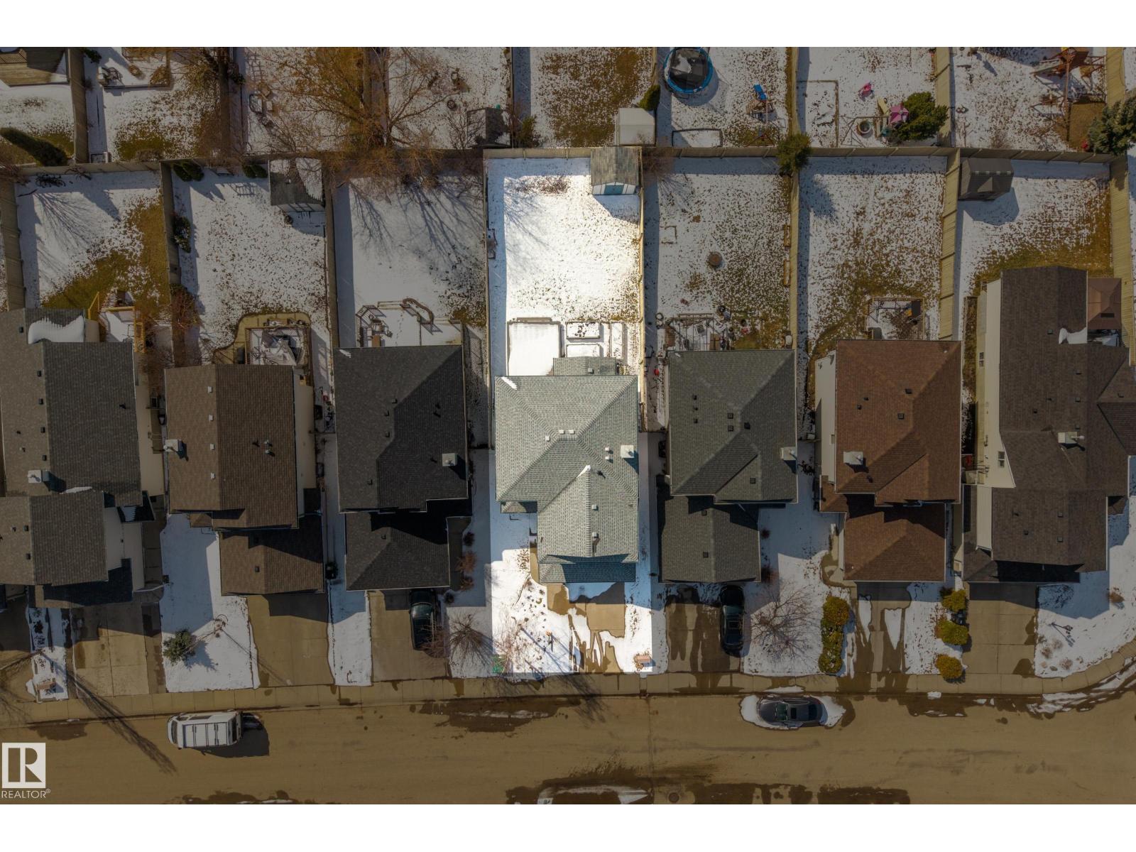 Additional image 3 of 8915 7 Avenue SW, Edmonton, AB, T6X1B7