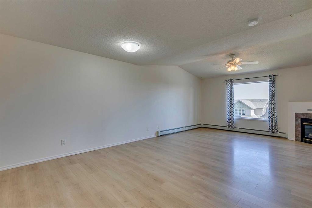 Additional image 5 of 301-7301 Valleyview Park SE, Calgary, AB, T2B 3R6