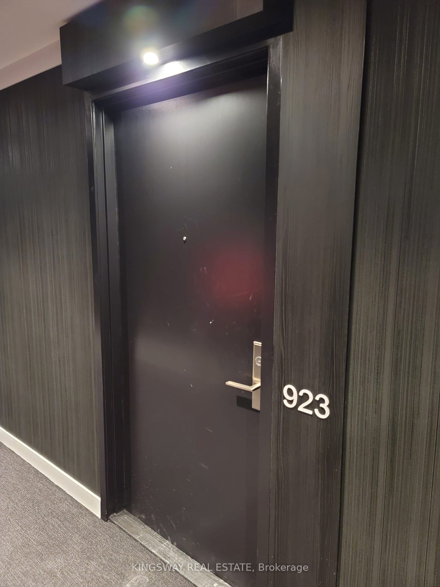 Additional image 2 of 923-20 Edward Street, Toronto, ON, M5G 0C5