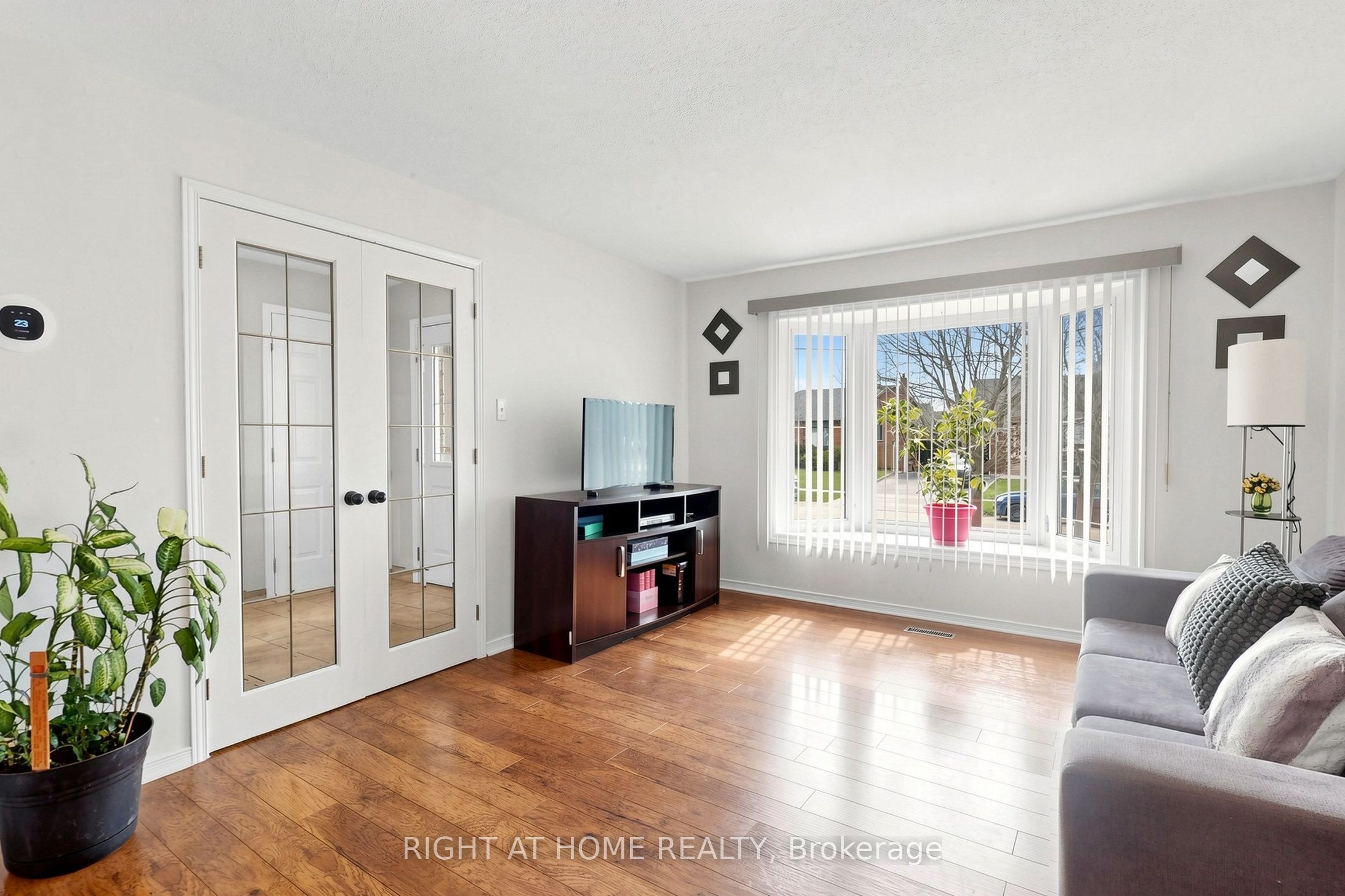 Additional image 3 of 73 Pepler Place, Barrie, ON, L4N 5E3