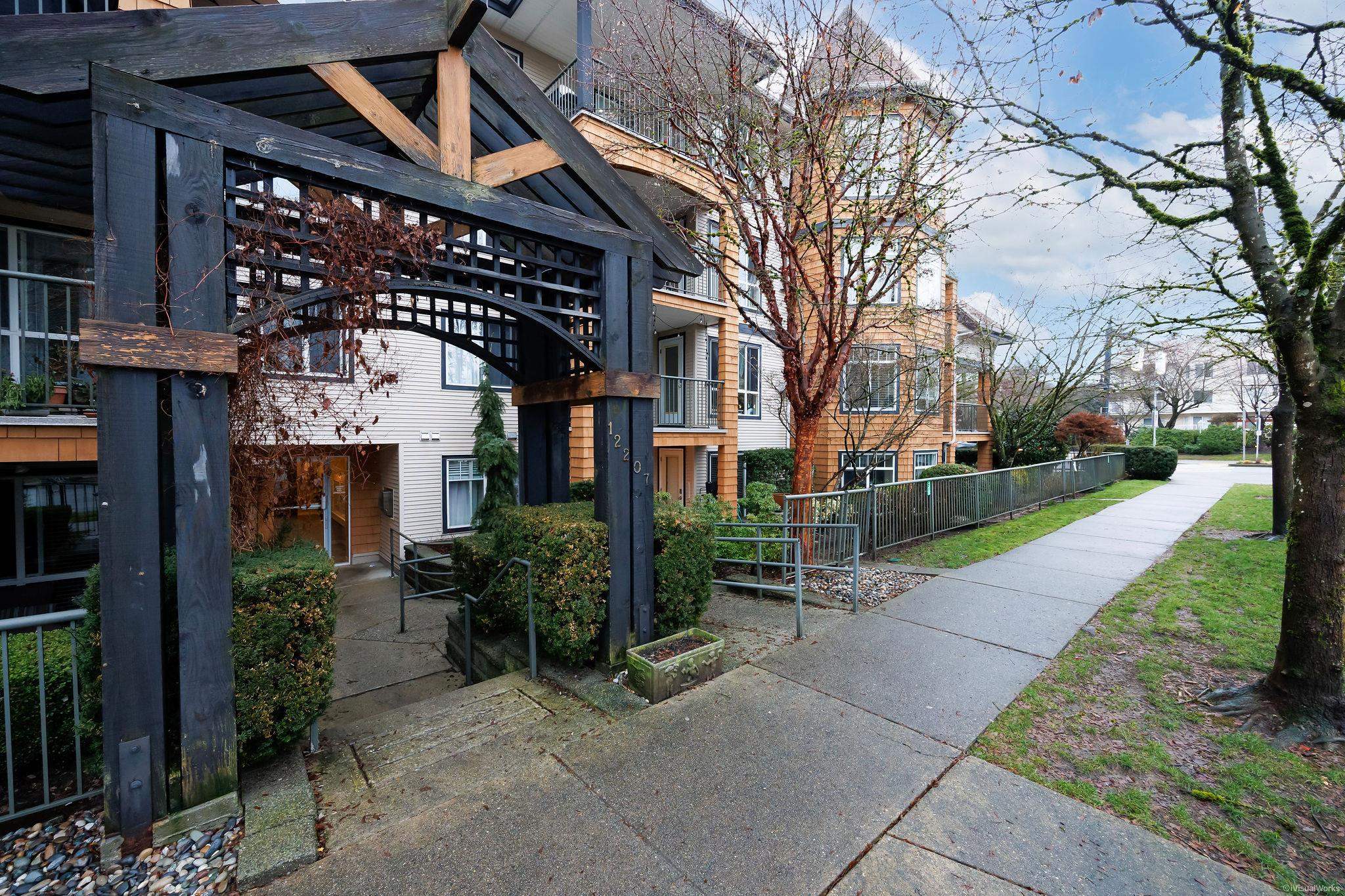 111-12207 224 Street, Maple Ridge, BC, V2X 6B9