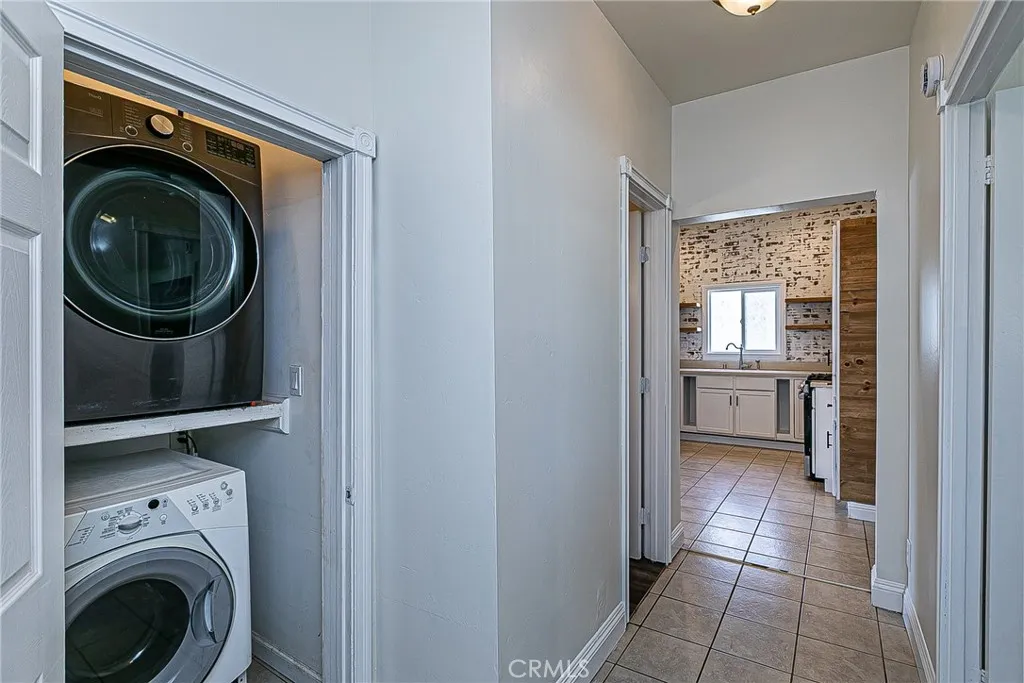 Additional image 27 of 203 E Walnut Ave, Lompoc, CA 93436