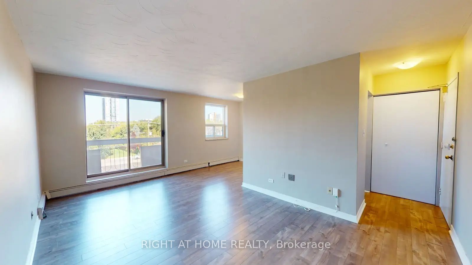 805-125 Forest Avenue, Hamilton, ON, L8N 1X7 photo 4