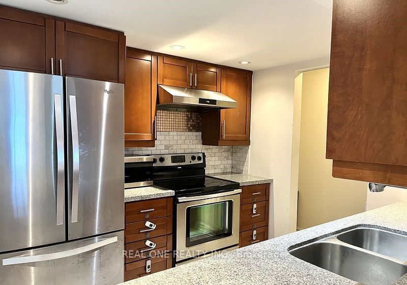 Additional image 6 of 1604-33 University Avenue, Toronto, ON, M5J 2S7