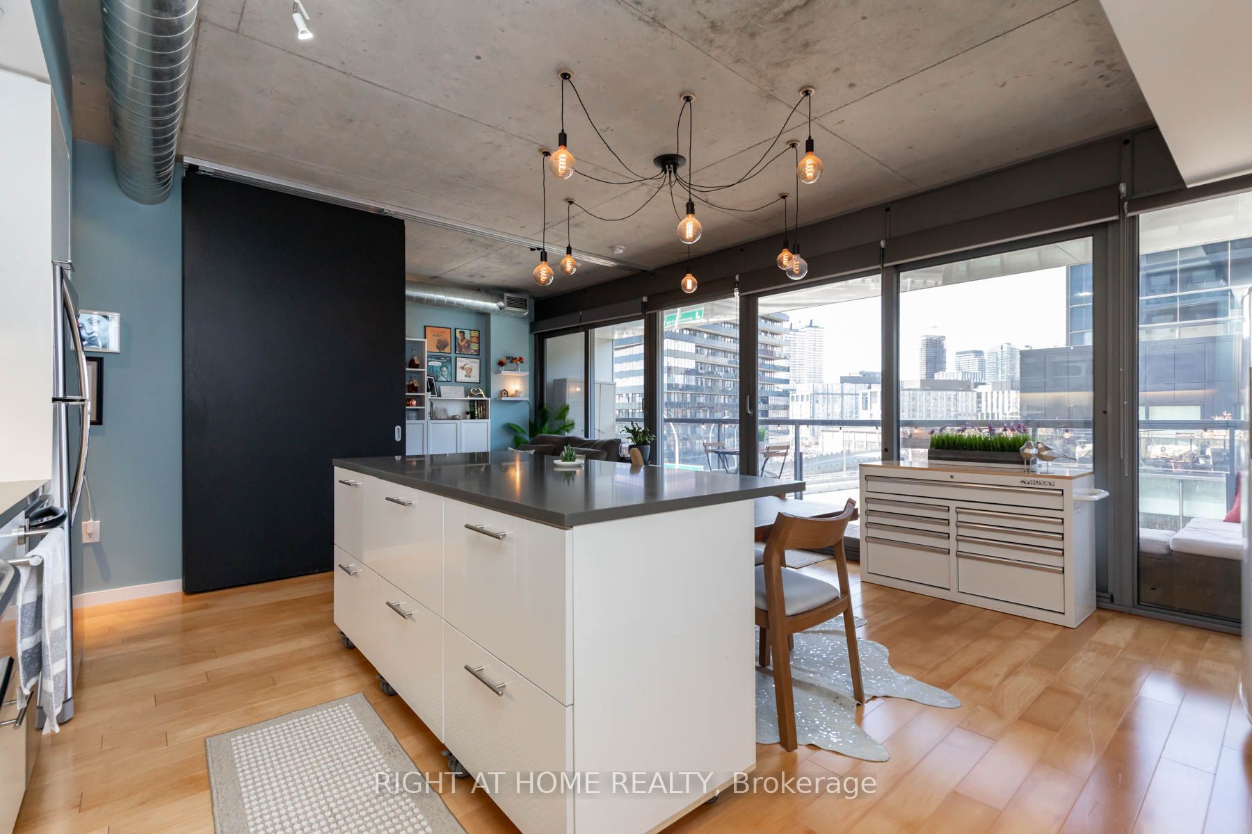 508-32 Trolley Crescent, Toronto, ON, M5A 0E8 photo 5