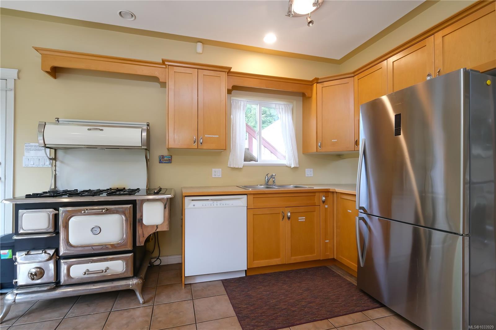 Additional image 4 of 2420 Campbell River Road, Campbell River, BC, V9W 4N7