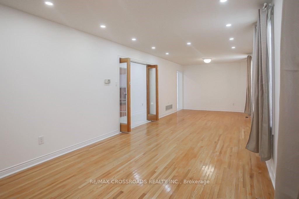 Additional image 4 of 87 Woodriver Street, Richmond Hill, ON, L4S 1H6