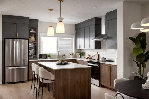 Additional image 8 of 297 Creekside Drive SW, Calgary, AB, T2X4A8